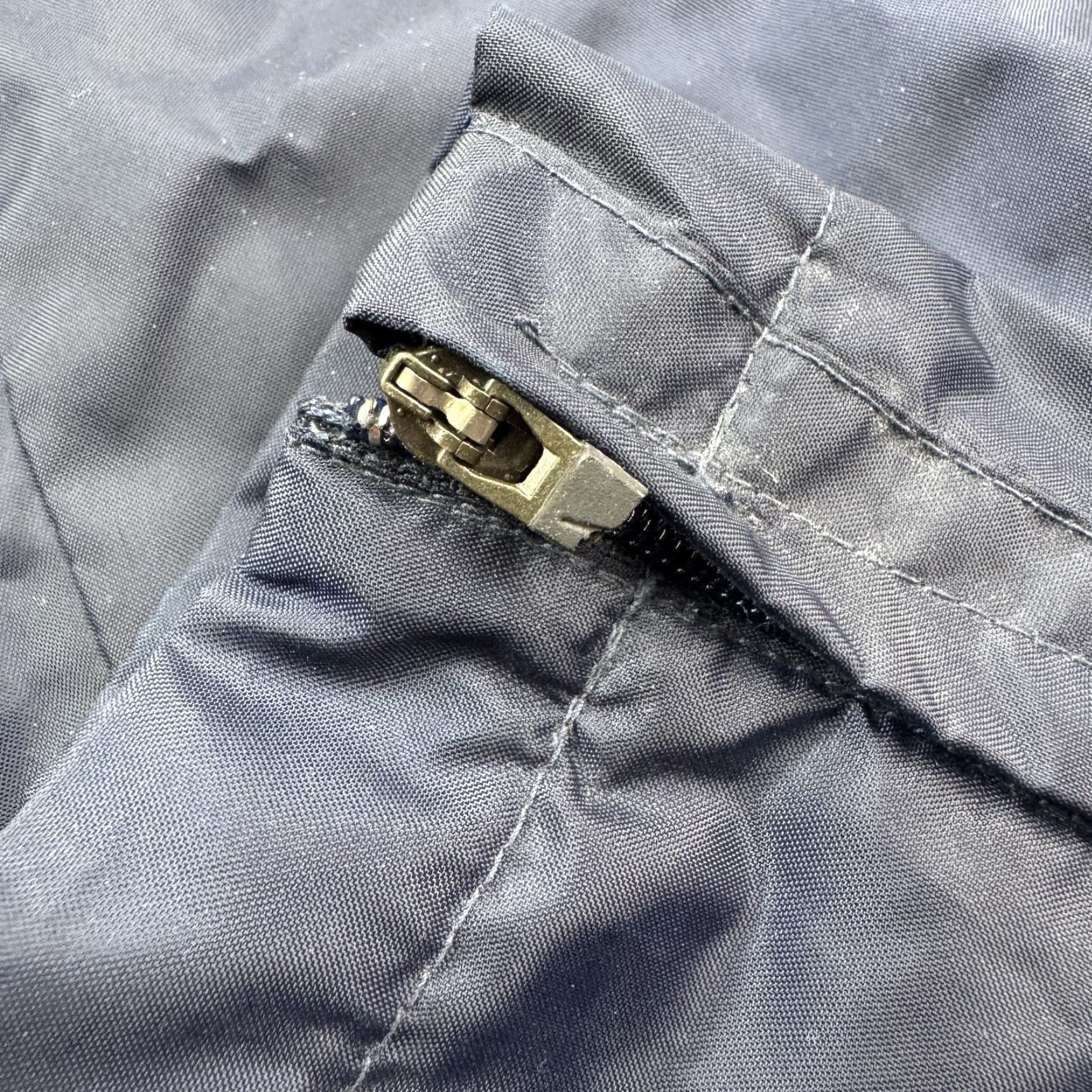 Nike VINTAGE Nike Track Pants Mens L Blue Nylon Drawstring 32in Inseam Hipster Y2K Silver Tag Sports Logo Baggy Size US 33 - 2 Thumbnail
