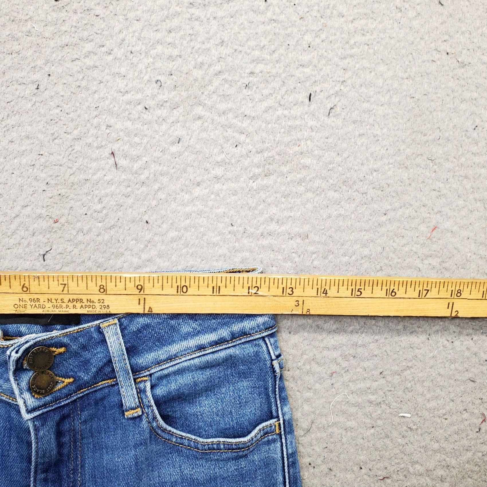 Denime JUST BLACK White? Wait - original color Blue. Title: Just Black Straight Jeans Womens 26 Blue Denim Stretch Boho Button Fly Made USA Size 26" / US 2 / IT 38 - 6 Thumbnail