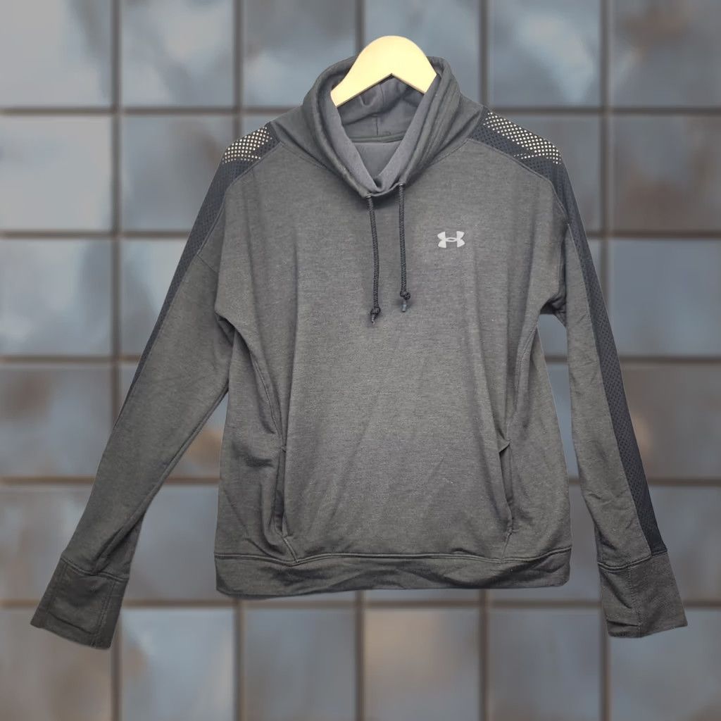 Under Armour Under Armour Womens Featherweight Fleece Funnel Neck Pullover Medium Cowl Neck Gray M Pullover Womens Medium Gray Cowl Neck Featherweight Fleece Size M / US 6-8 / IT 42-44 - 1 Thumbnail