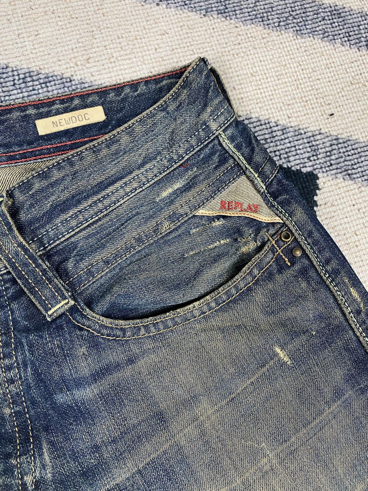 Replay × Vintage Vintage Replay Dirty Distressed Jeans Size US 29 - 6 Thumbnail