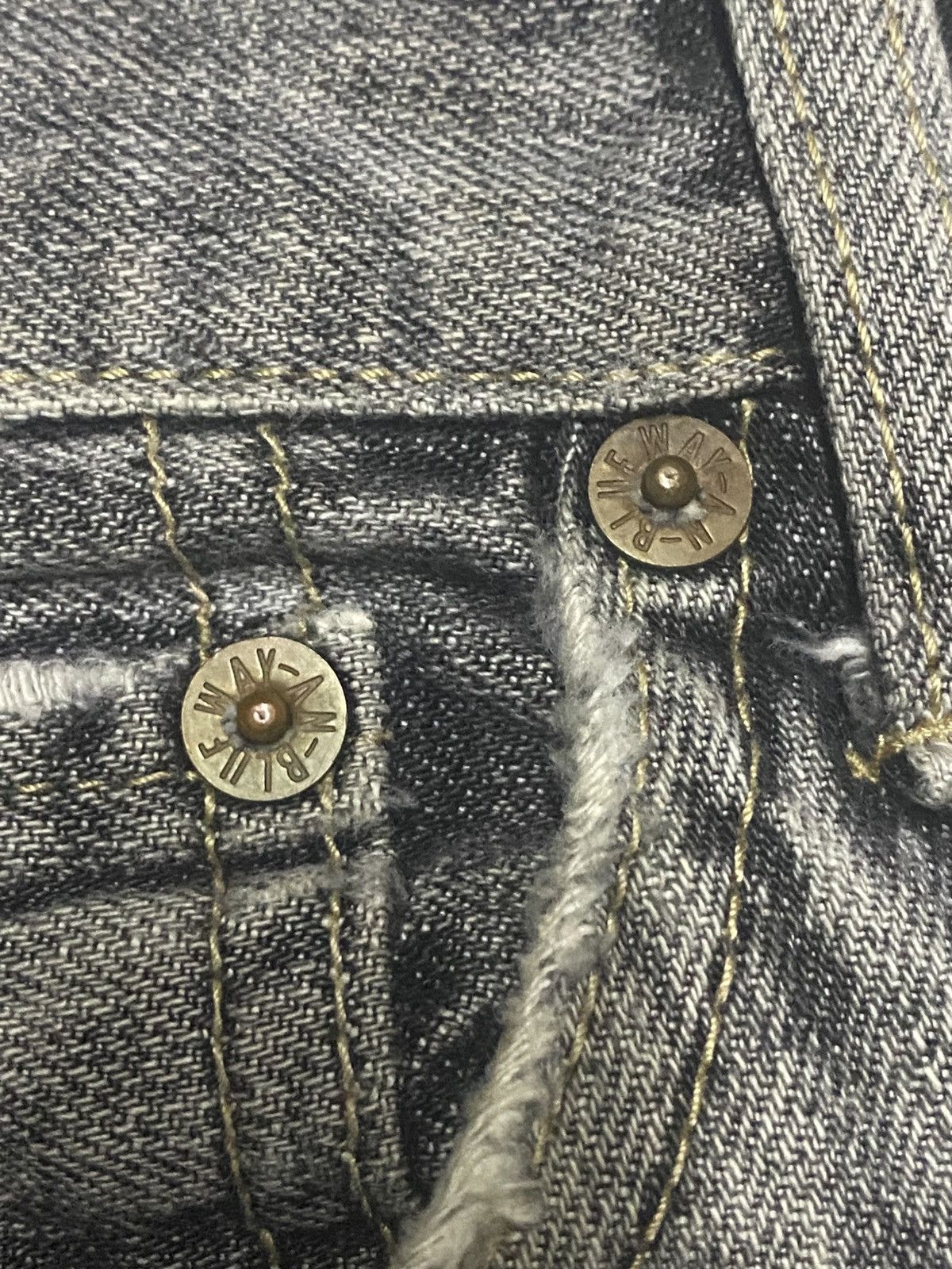 Le Grande Bleu (L.G.B.) Blue Way Made in Nippon Bleached Distressed Flare Jeans Size US 30 / EU 46 - 12 Thumbnail