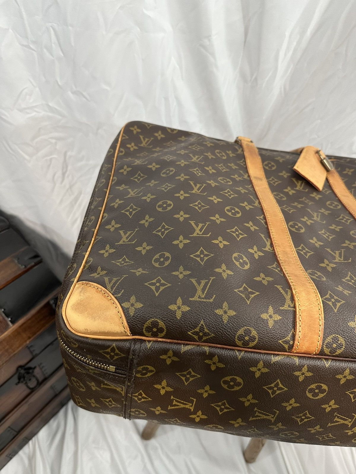 Louis Vuitton Louis Vuitton Luggage Size ONE SIZE - 10 Thumbnail