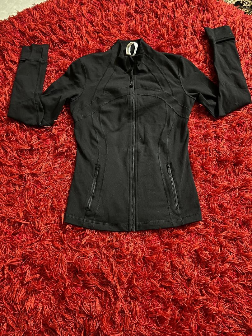 Lululemon Lululemon black zip sweater Size S / US 4 / IT 40 - 1 Thumbnail