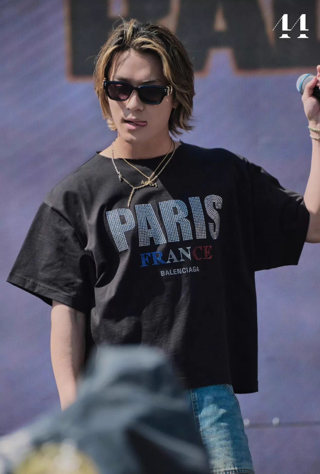 Balenciaga Balenciaga crystal Paris logo men's black s/s tee L Size US L / EU 52-54 / 3 - 2 Thumbnail