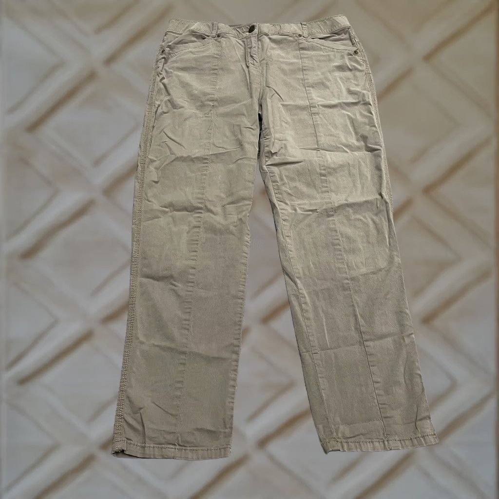 Vintage Chico's Ankle Pants Womens 2 Brown Tapered Leg High Rise Casual 34x29 Fit Regular Size 2 Womens Brown Chico's Pants Size 26" / US 2 / IT 38 - 1 Thumbnail