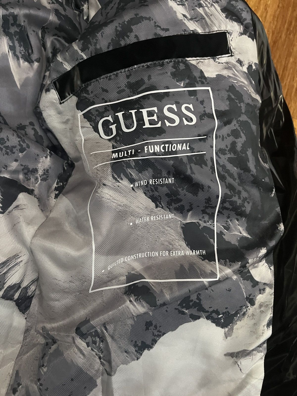 Guess NEW Black Reflective Guess Puffer Size US M / EU 48-50 / 2 - 4 Thumbnail