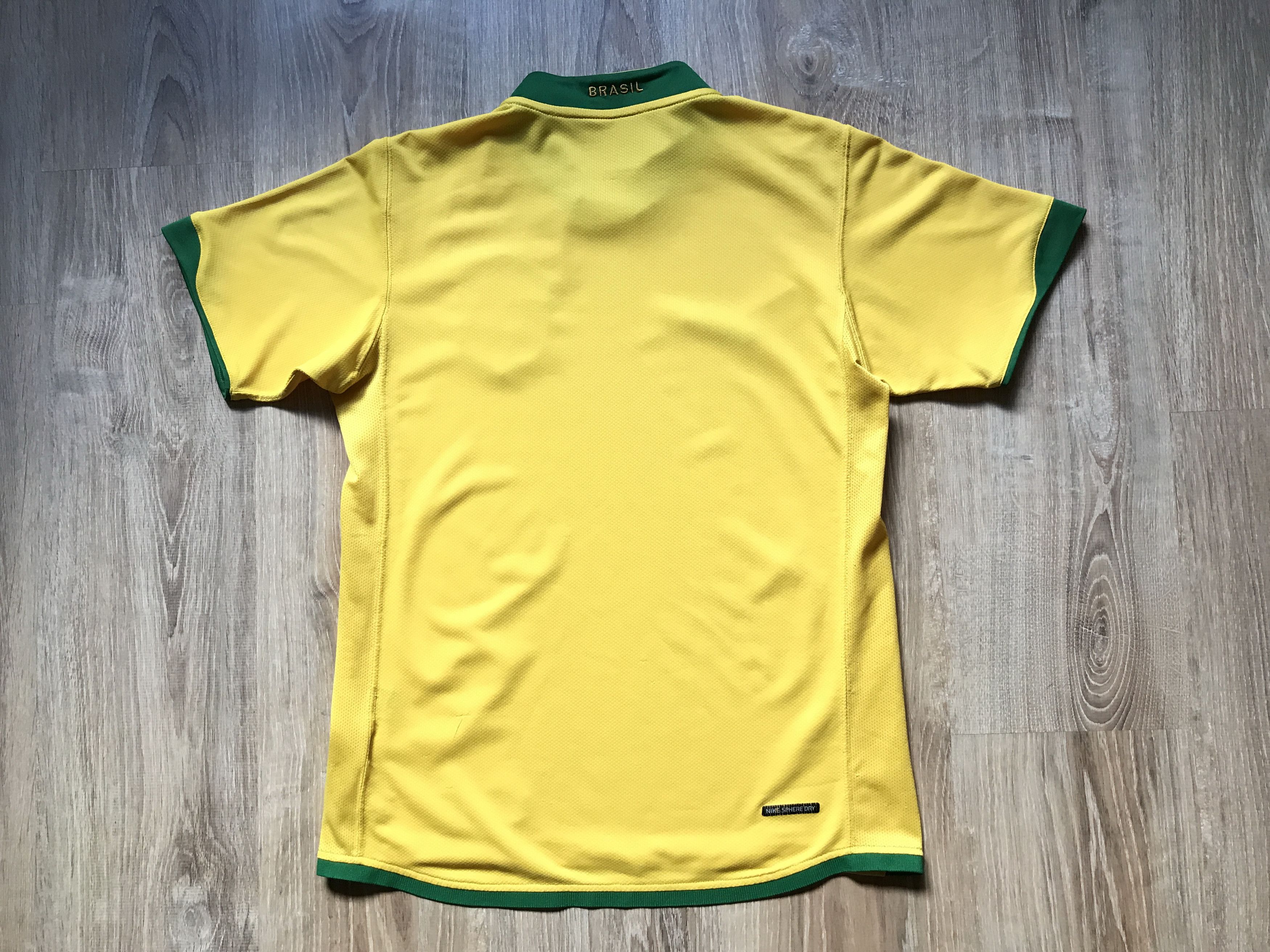Nike × Vintage Vintage Nike Brazil Football Shirt 2006 Size US S / EU 44-46 / 1 - 2 Thumbnail