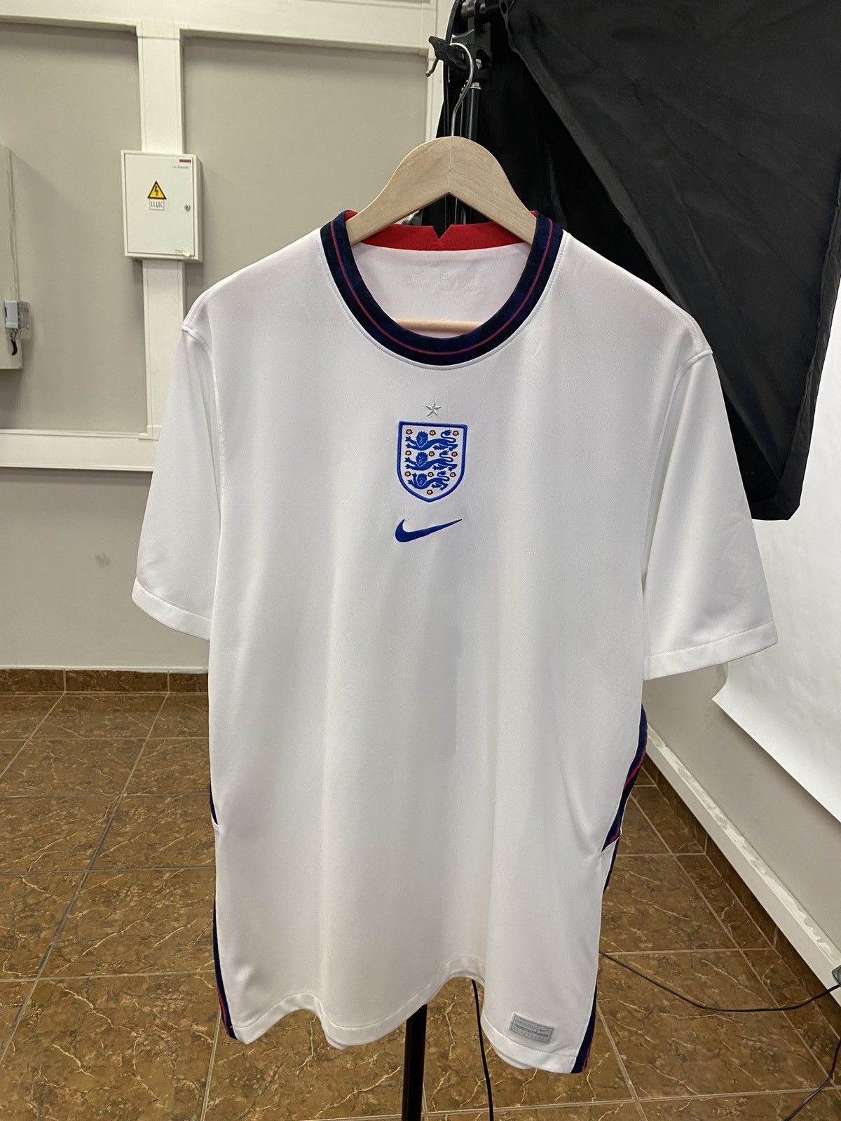 Nike 🏴󠁧󠁢󠁥󠁮󠁧󠁿 England Nike Grealish 7 Soccer Jersey Rare Retro Hype Y2K Size US XL / EU 56 / 4 - 2 Thumbnail