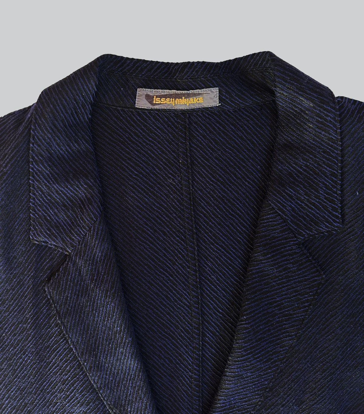 Issey Miyake Tiger Striped Rigid Tonal Blazer Size 42L - 3 Thumbnail