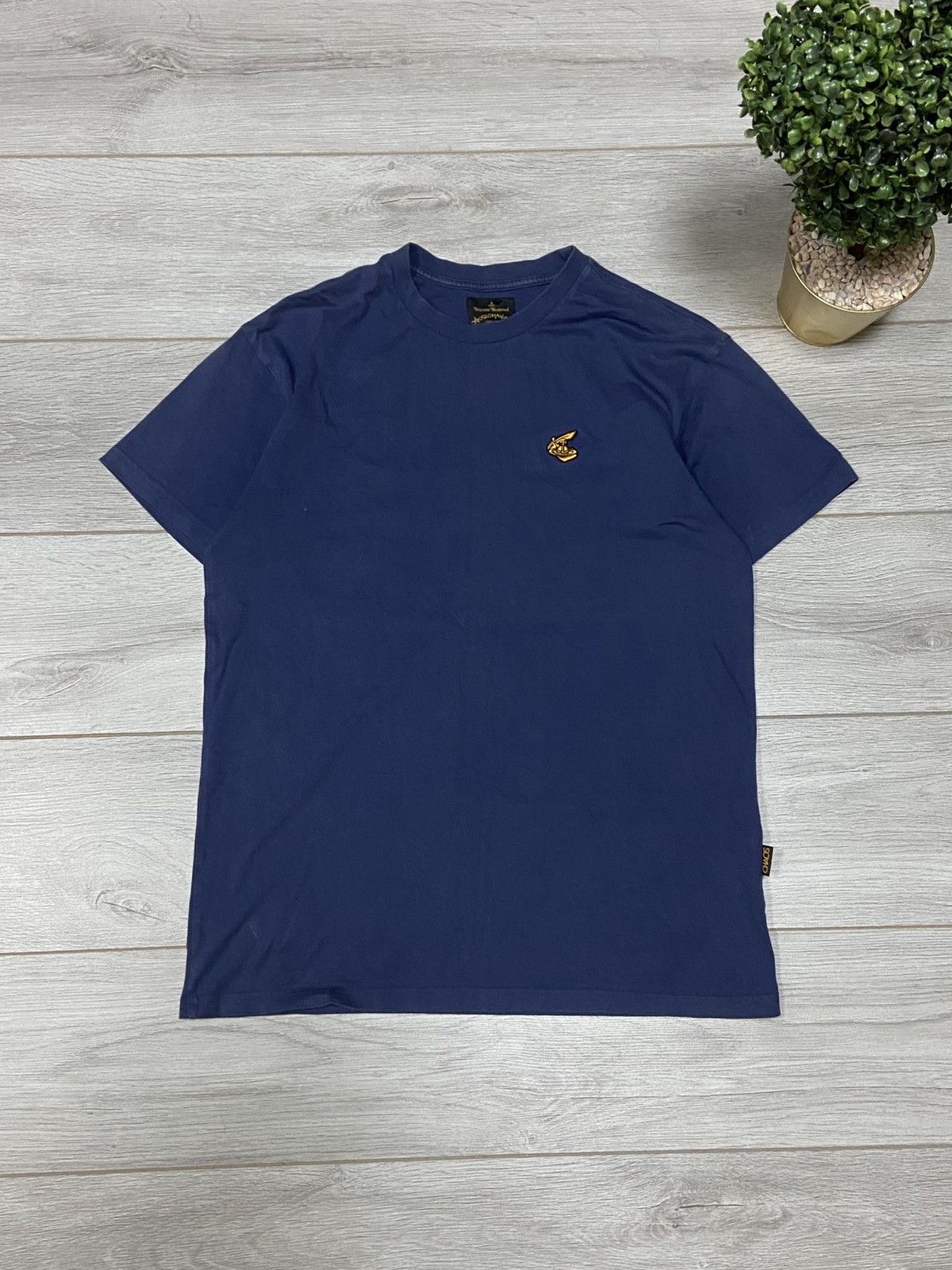 Vivienne Westwood Vivienne Westwood arm badge t-shirt designer Size US M / EU 48-50 / 2 - 1 Thumbnail