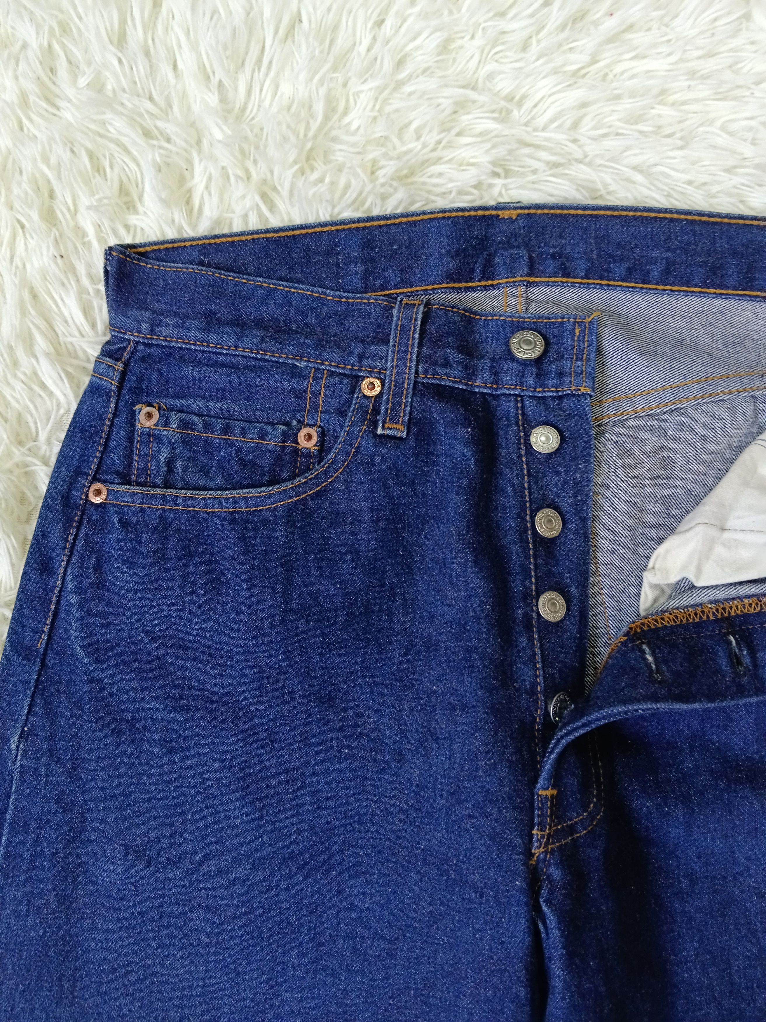 LEVIS VINTAGE 90s 501 BIG E