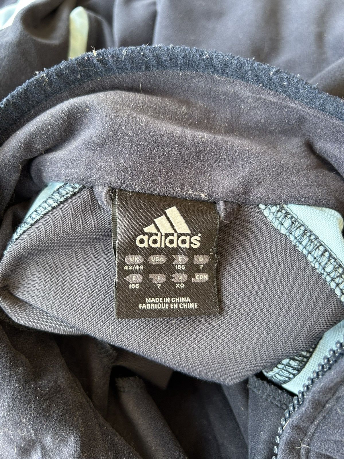 Adidas Vintage Adidas Real Madrid FC Velour Track Top 03/04 Season Size US XL / EU 56 / 4 - 9 Thumbnail