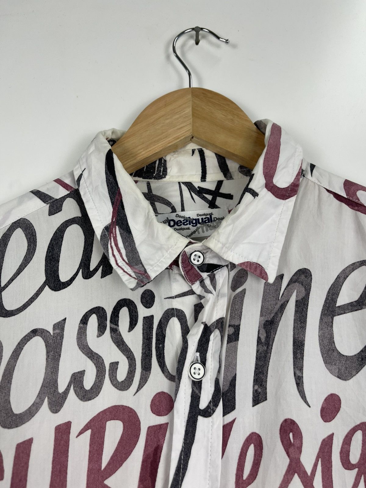 Desigual Desigual Full Printed Logo Button Ups Size US L / EU 52-54 / 3 - 7 Thumbnail