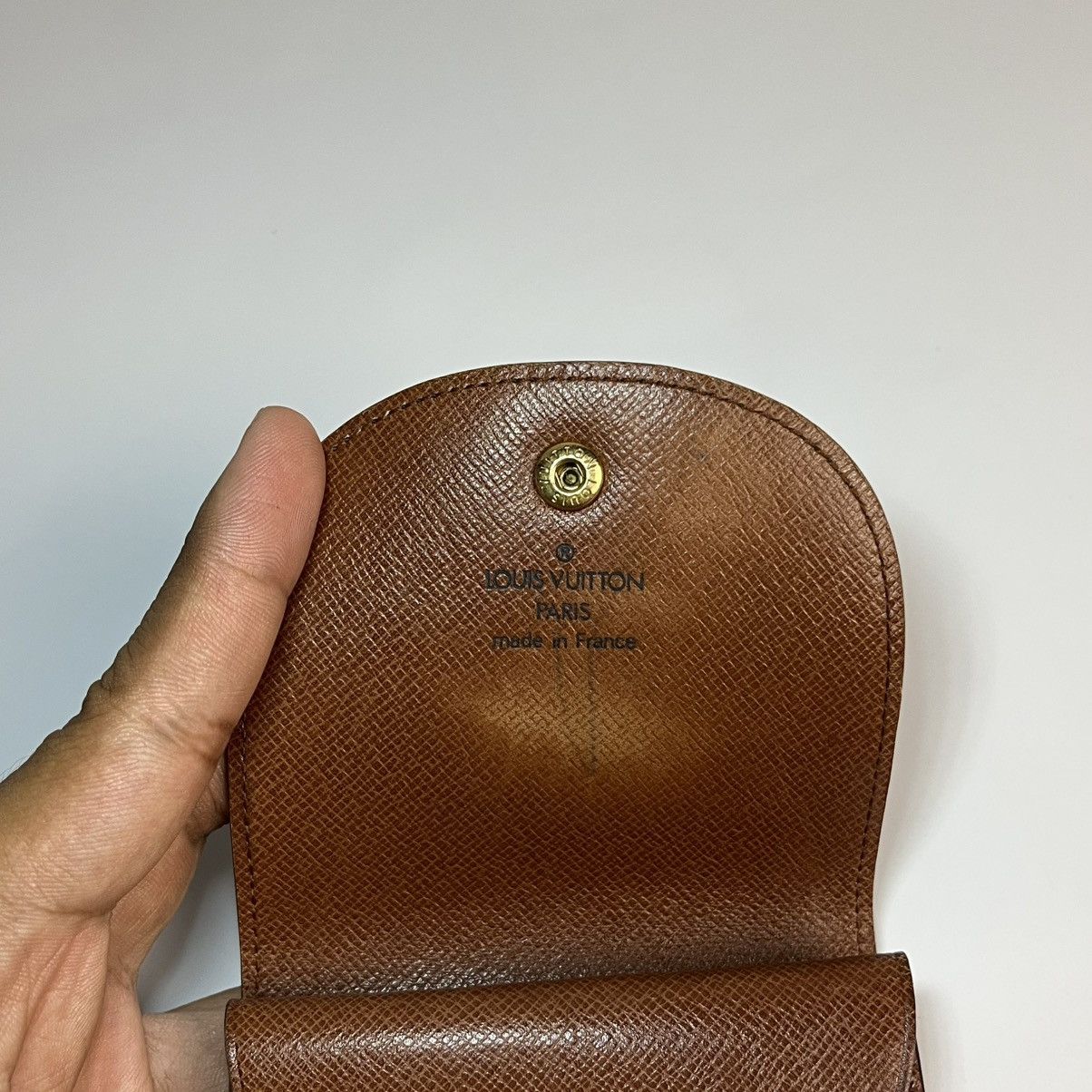 Louis Vuitton Louis Vuitton Monogram Porte Monnaie Gousset Coin Case Size ONE SIZE - 3 Thumbnail