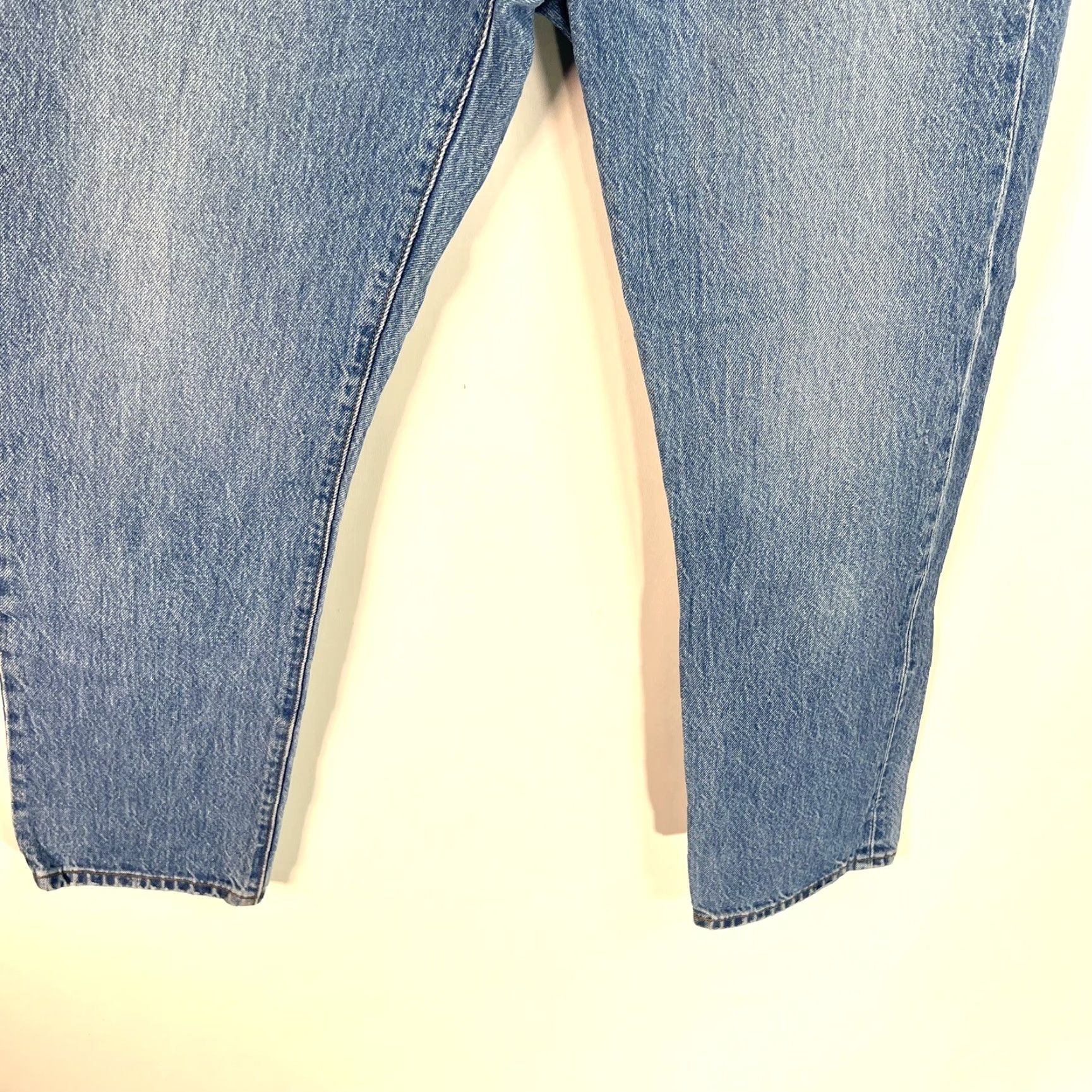 Levi's VINTAGE Levi's 501 Jeans Men's Size 27 Blue 28 Inseam 80s 90s Denim Straight Classic Size US 27 - 4 Thumbnail
