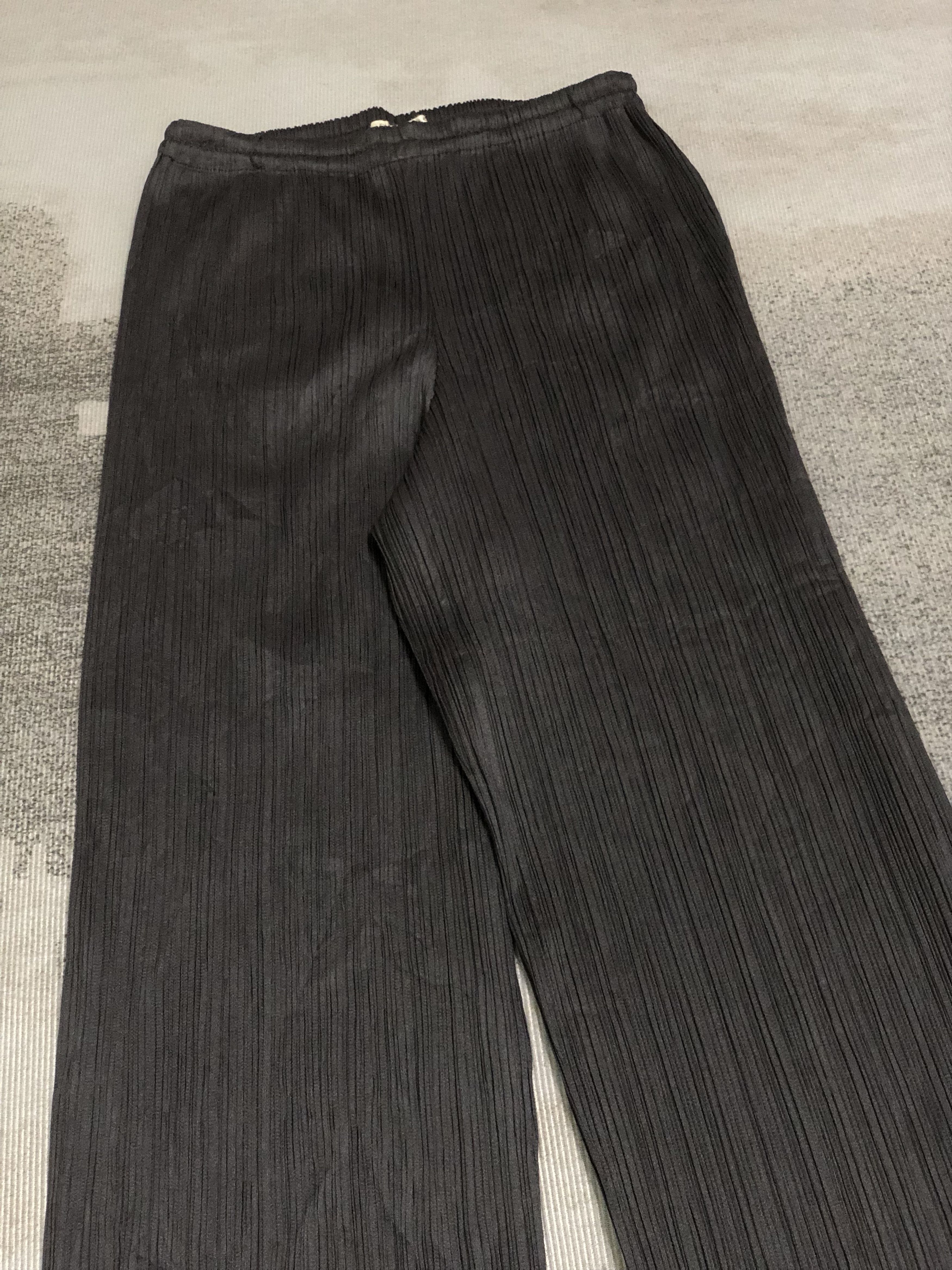 Pleats Please Issey Miyake Pleats please issey miyake pants Size US 28 / EU 44 - 4 Thumbnail