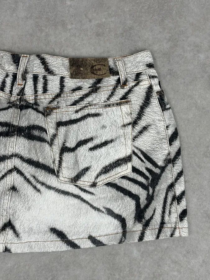 Just Cavalli SS2002 Cavalli White & Black Savage Zebra Skirt Size 29" - 8 Thumbnail