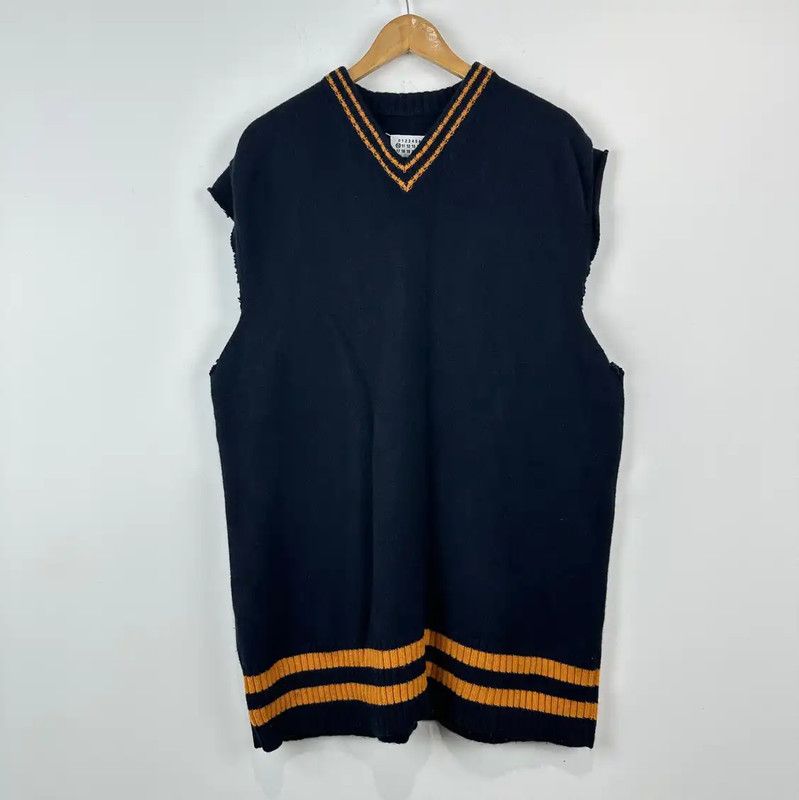 Maison Margiela Maison Margiela Blue Wool Sleeveless Sweater 0089 Size US M / EU 48-50 / 2 - 1 Thumbnail