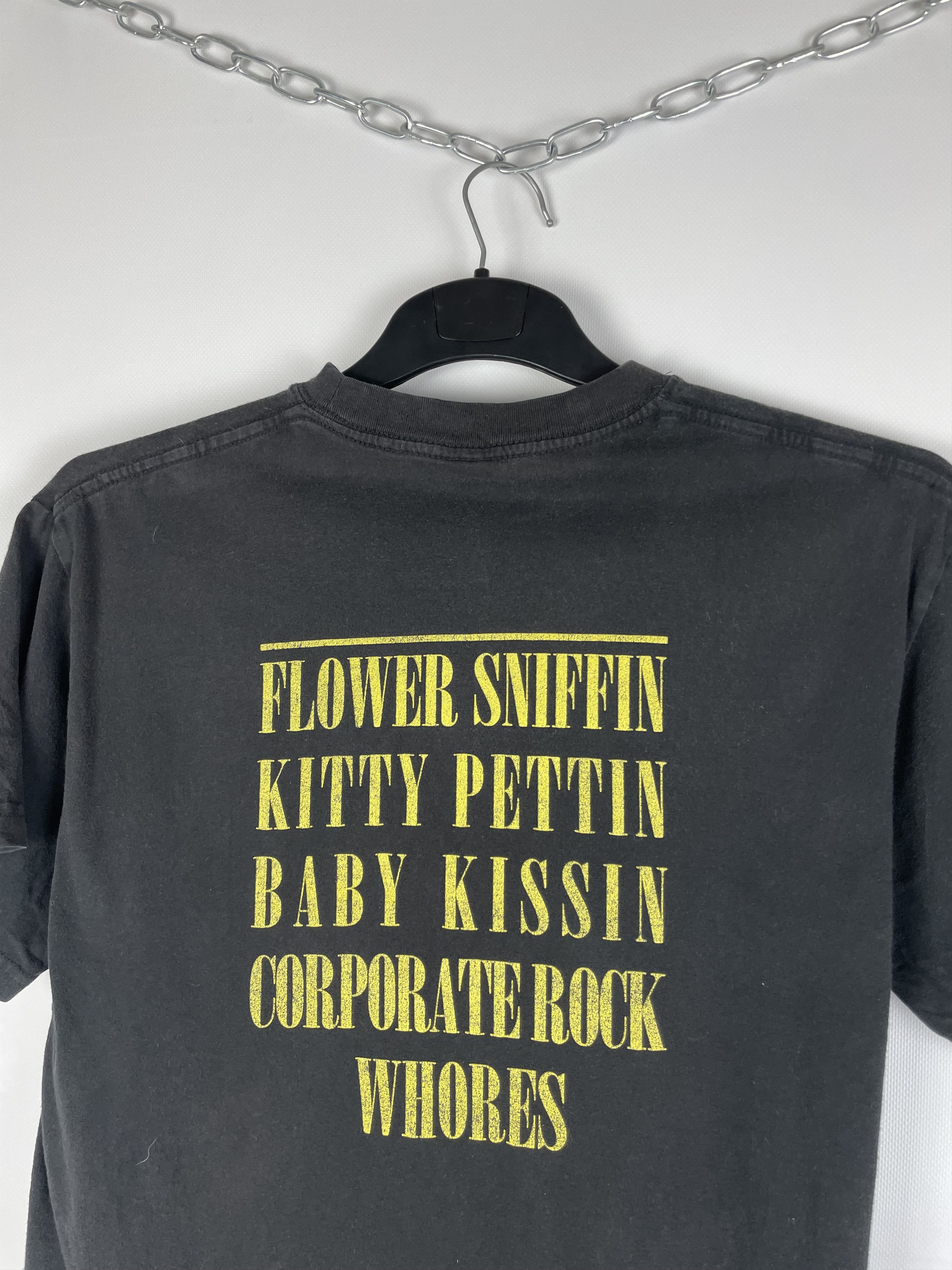 Band Tees Mens Vintage Nirvana 1992 T Shirt rock band tee Size US M / EU 48-50 / 2 - 8 Thumbnail