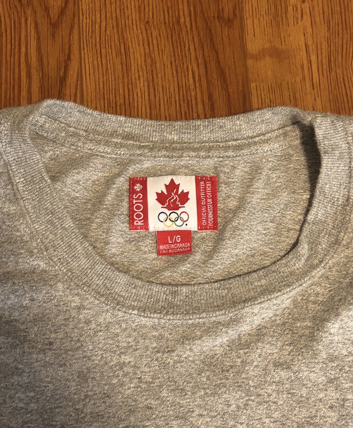Roots 2004 Roots Athens Winter Olympics Canada Baggy Gray Tee Size US L / EU 52-54 / 3 - 5 Thumbnail