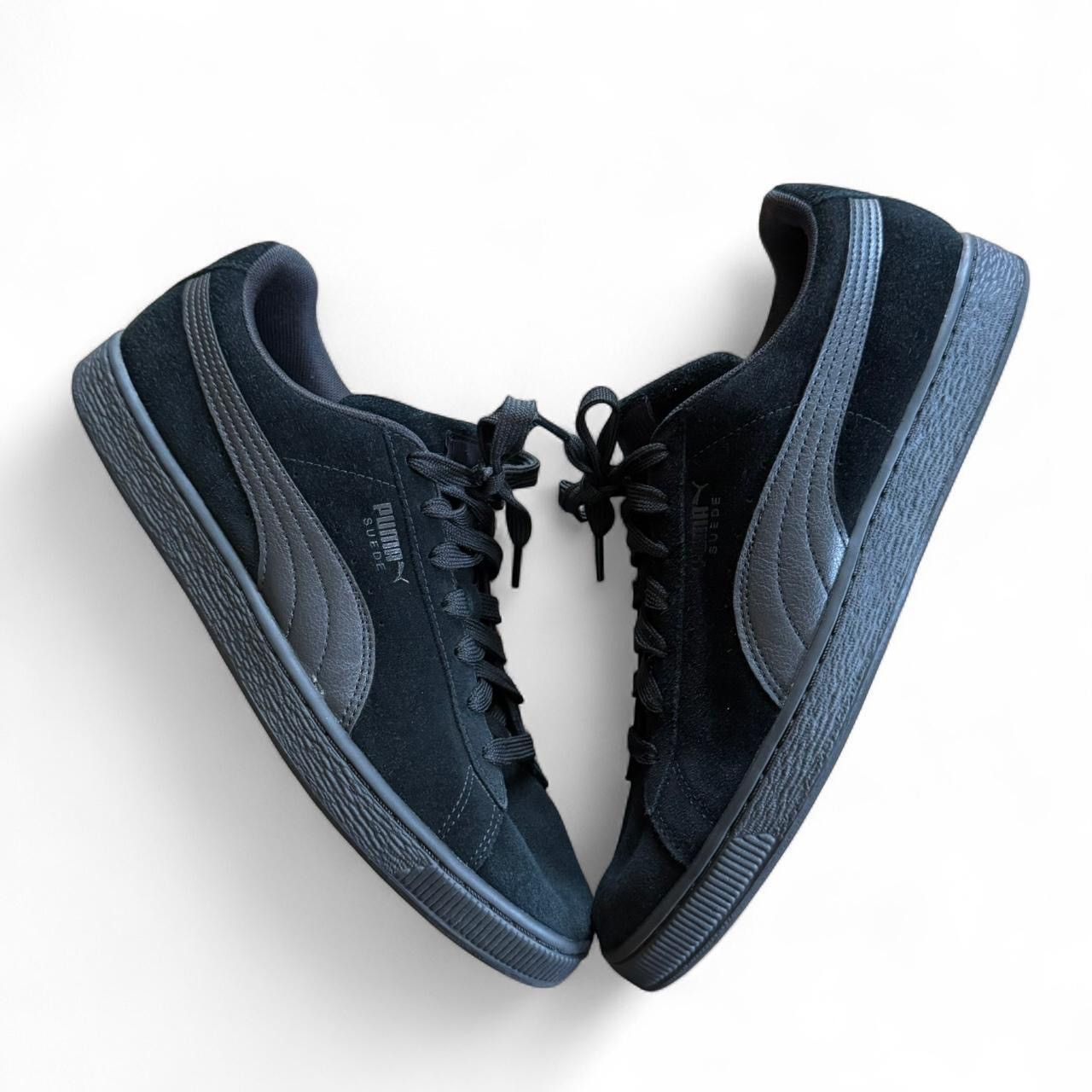 Puma Puma suede classic “triple black” Size US 10 / EU 43 - 1 Thumbnail