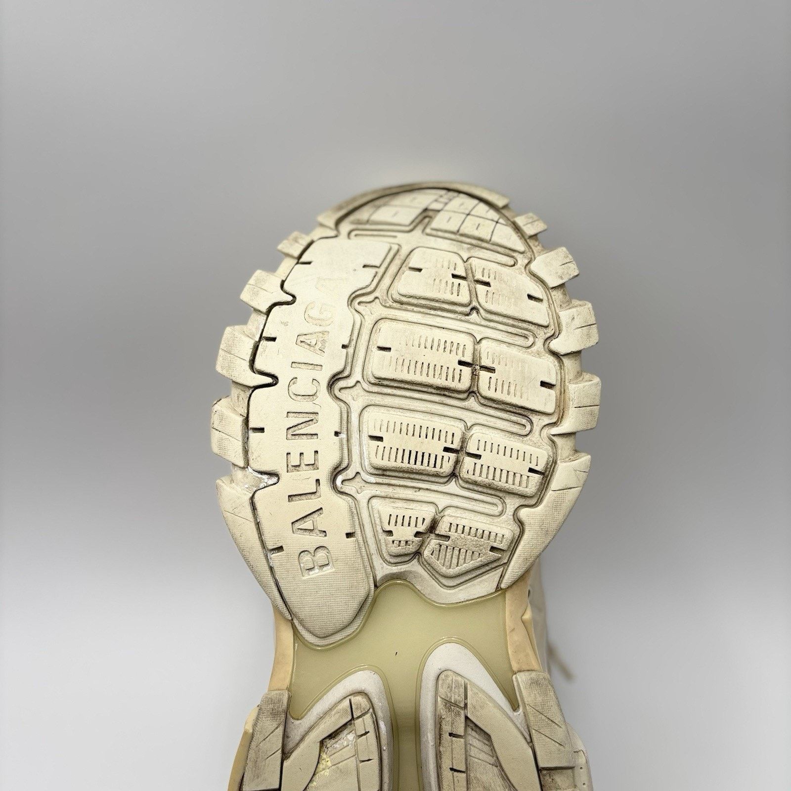 Balenciaga Balenciaga Track Sneaker ' Crème White ' | GOOD CONDITION Size US 9 / EU 42 - 10 Thumbnail