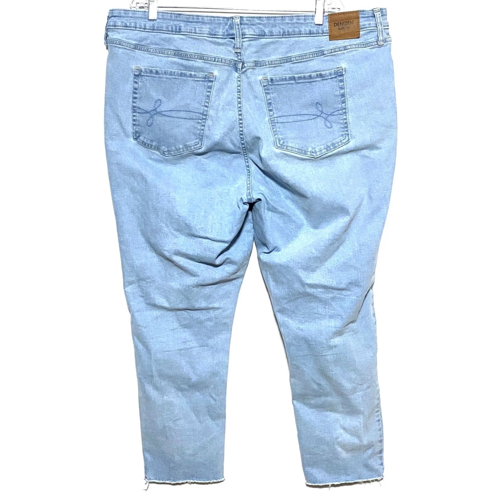 Levi's Levi's Denizen Mid Rise Boyfriend Jeans Distressed Raw Hem Stretch Women Plus 22W Size 40" / US 18 - 2 Thumbnail