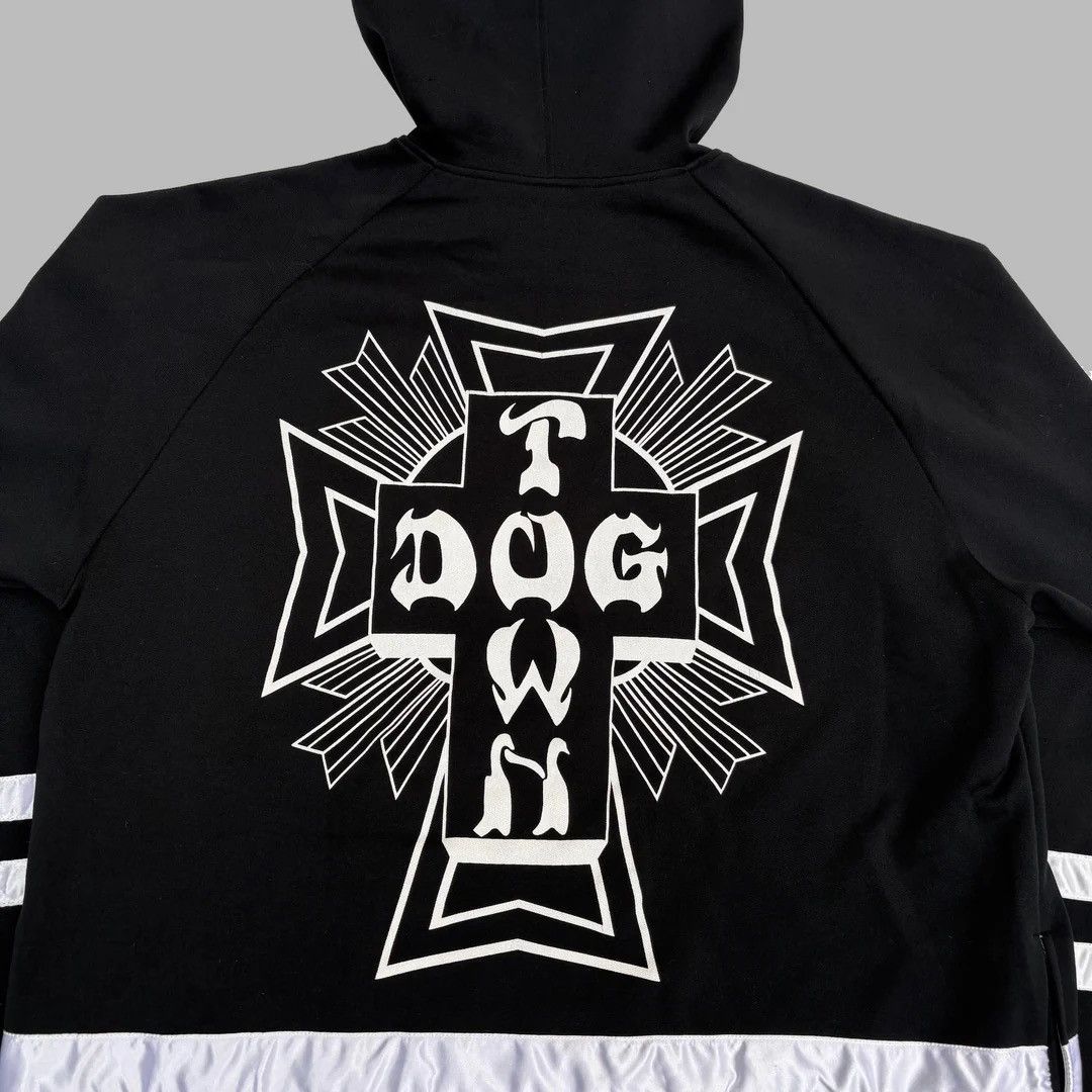 Dogtown DogTown 1990 90s Vintage Dog Town Skate USA Made Hoodie Size US XL / EU 56 / 4 - 4 Thumbnail