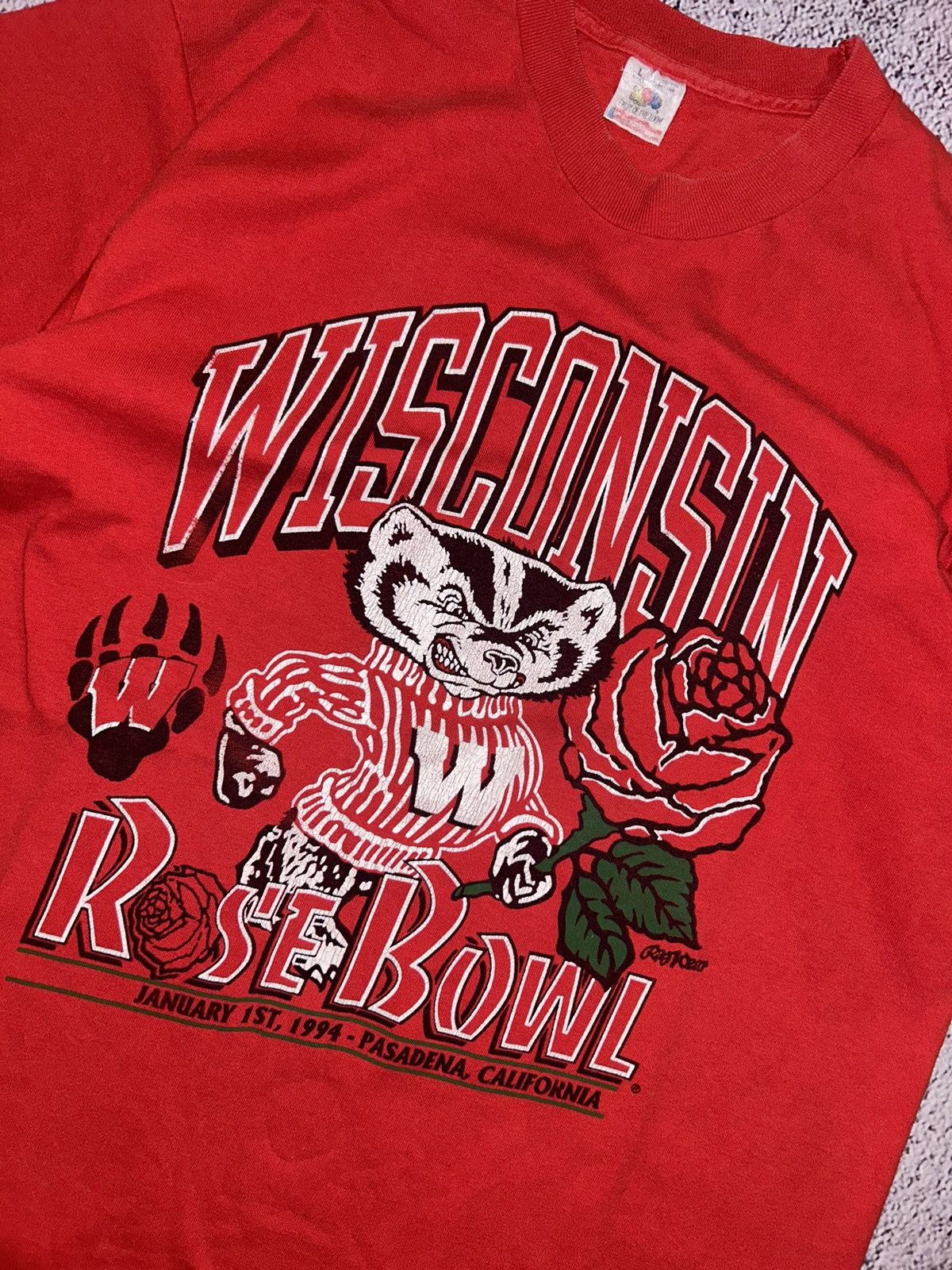 Vintage Vintage 1994 University of Wisconsin Badgers NCAA Rose Bowl Size US L / EU 52-54 / 3 - 3 Thumbnail