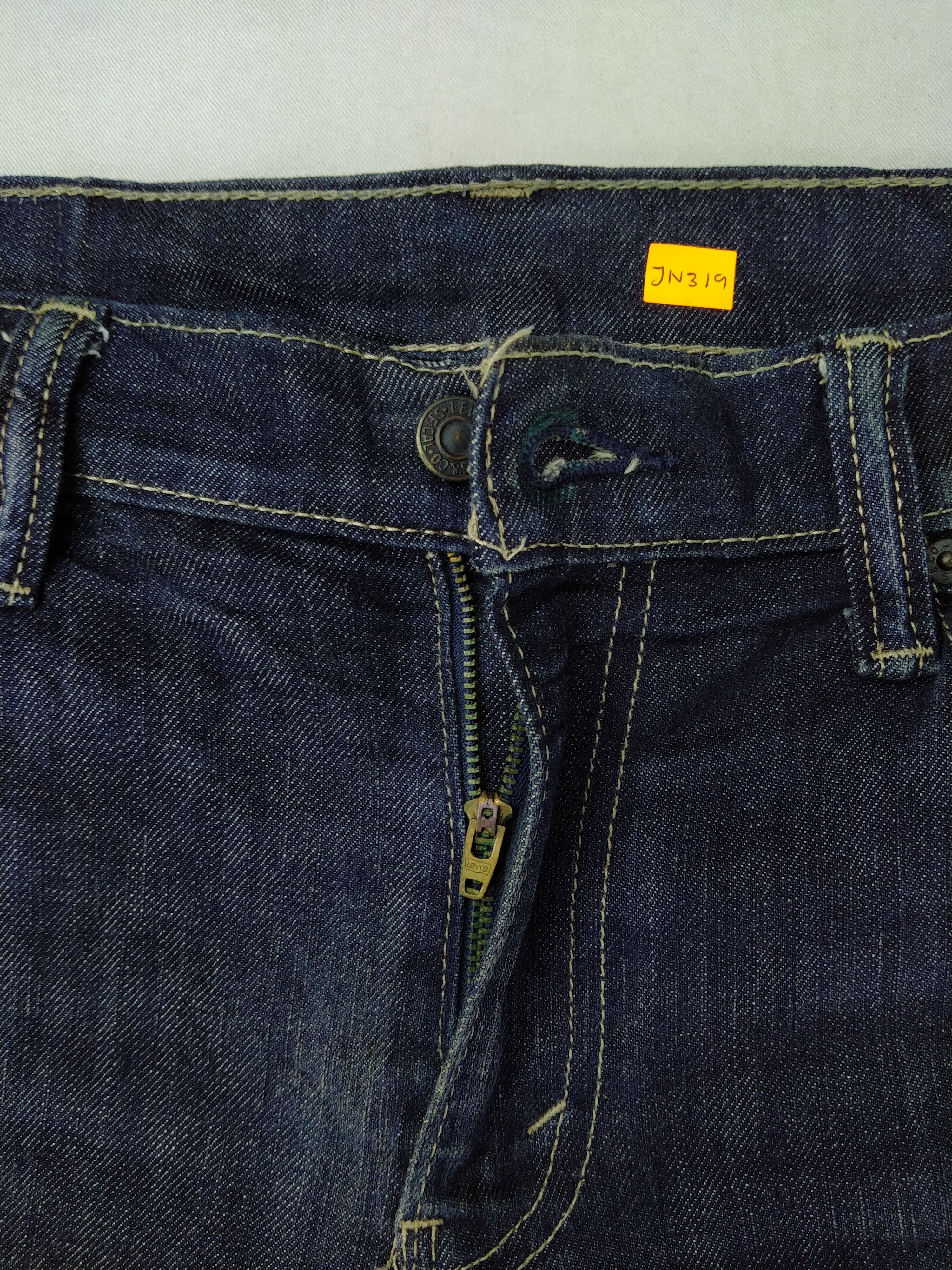 Levi's Dark Blue Levi's 511 35 x 31 Denim -JN319 Size US 35 - 7 Thumbnail