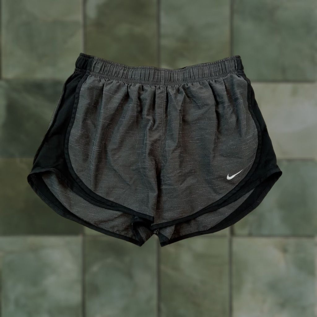 Nike Nike Womens Running Shorts Gray Dri-Fit Medium Athletic Elastic Waist Drawstring Polyester Size 27" / US 4 / IT 40 - 1 Thumbnail
