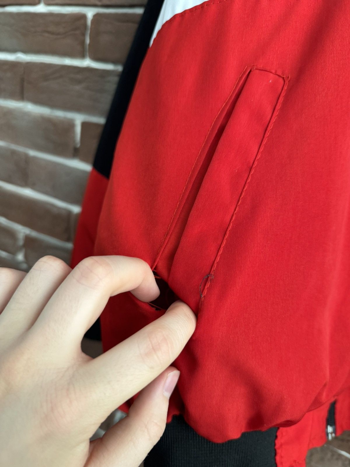 Ferrari Vintage Y2k Ferrari Racing Formula One Rare Hype Jacket Size US L / EU 52-54 / 3 - 9 Thumbnail
