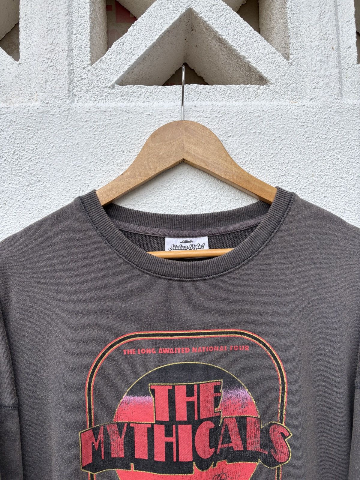 Japanese Brand × Vintage Vintage 80s Sun Faded Big Logo Baggy Sweatshirt Size US L / EU 52-54 / 3 - 2 Thumbnail