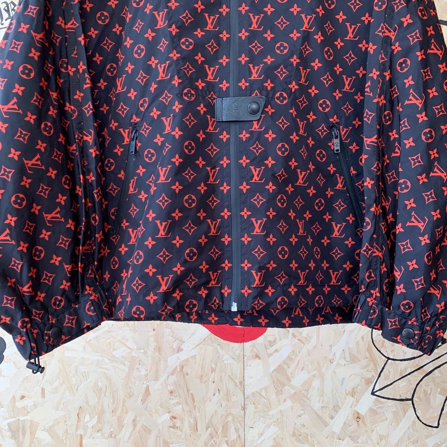 Louis Vuitton LV Women's Burgundy Full Logo WP Hooded Parka Size S / US 4 / IT 40 - 4 Thumbnail