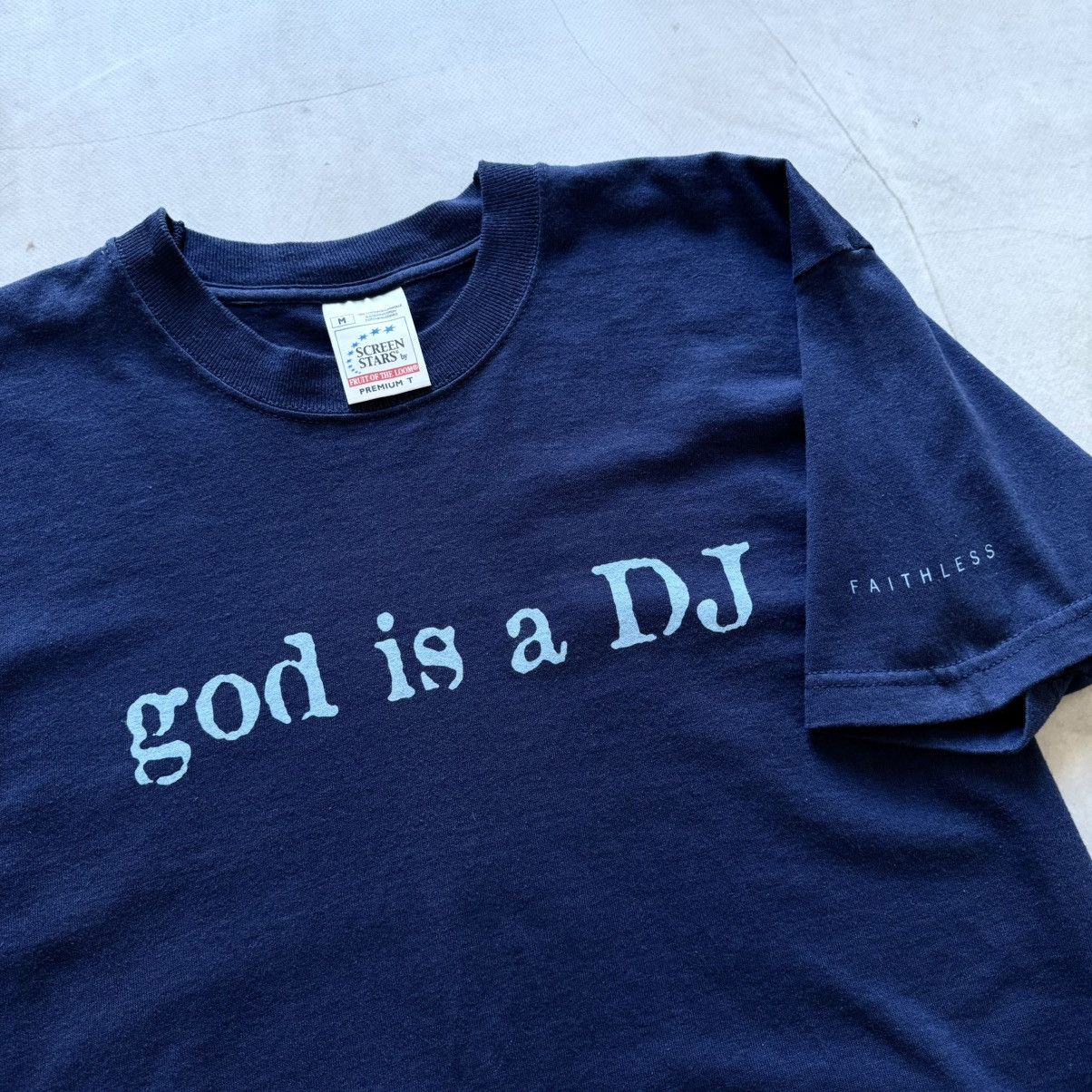 Band Tees 1998 Faithless God Is A DJ Song Album Band Y2K T-shirt Tee Size US M / EU 48-50 / 2 - 3 Thumbnail