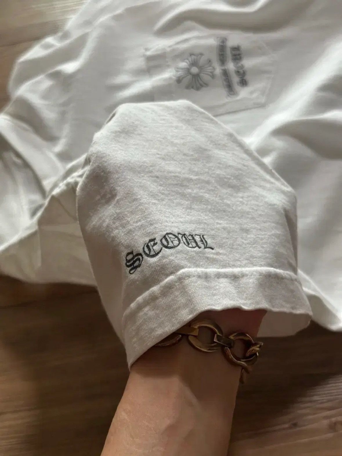 Chrome Hearts Seoul Exclusive Tshirt Size US L / EU 52-54 / 3 - 4 Thumbnail