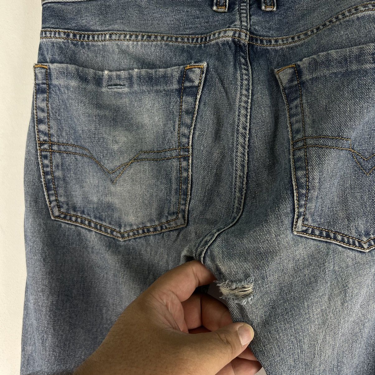 Diesel FLARE BOW CUT DESIGN DENIM JEANS DISTRESSED DIESEL INDUSTRY Size US 36 / EU 52 - 10 Thumbnail
