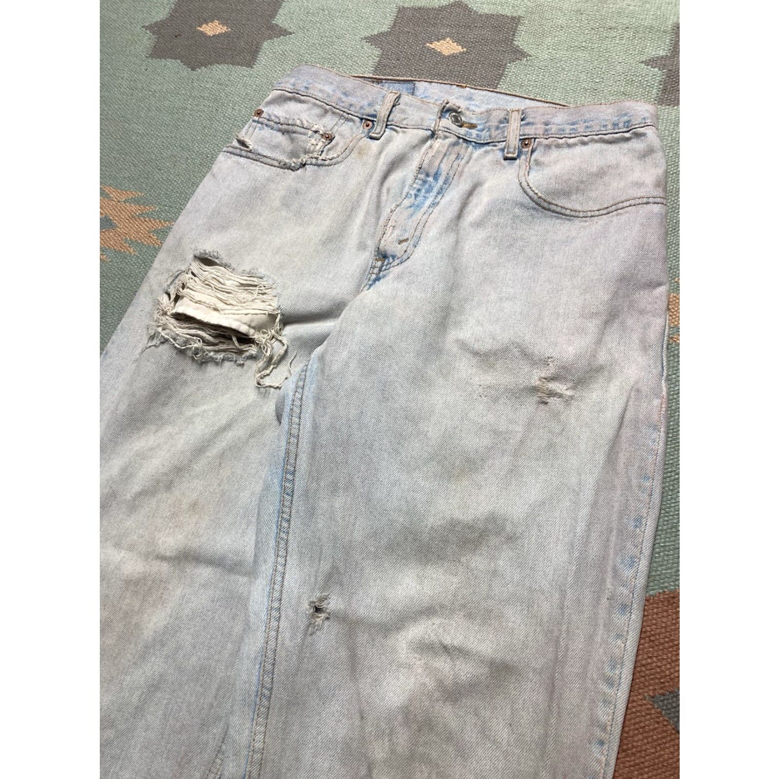 Levi's VINTAGE Levi’s 560 Jeans Mens 30x30 Distressed Tapered 90s Skater Blue Size US 30 / EU 46 - 4 Thumbnail