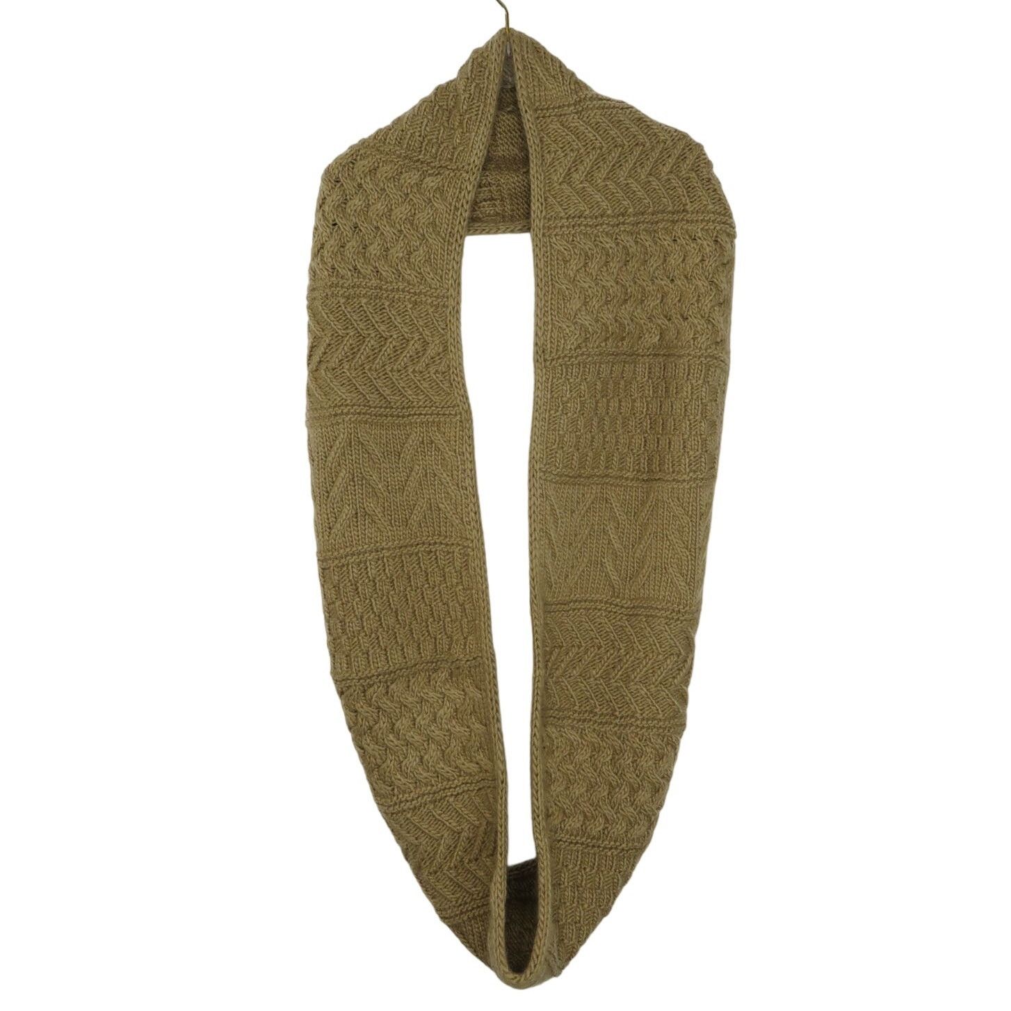 Michael Kors Michael Kors Tan Chunky Knit Infinity Scarf Cozycore Size ONE SIZE - 2 Thumbnail