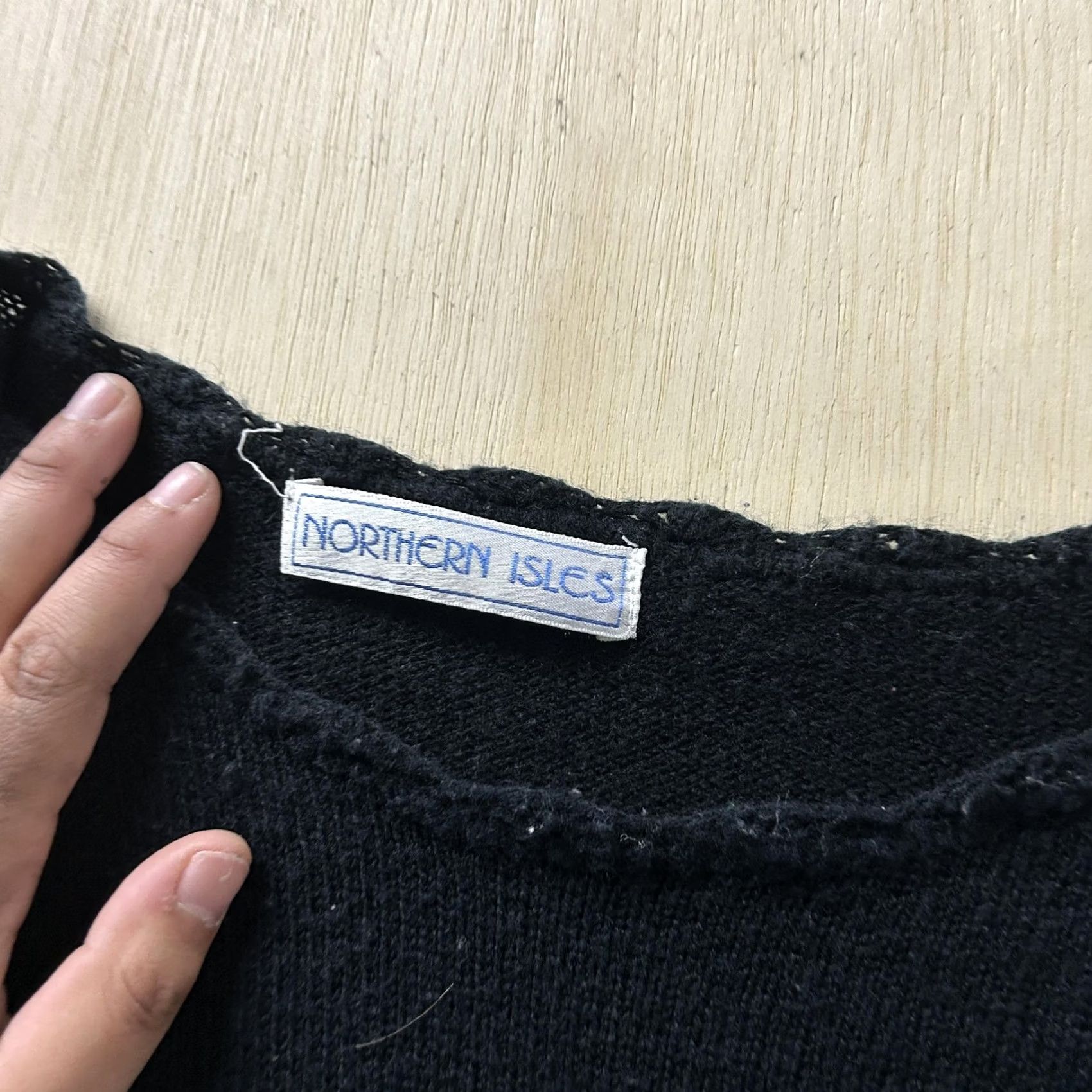 Vintage VINTAGE Northern Isles Sweater Womens Small Black Crew Neck Floral Embroidered Size S / US 4 / IT 40 - 3 Thumbnail