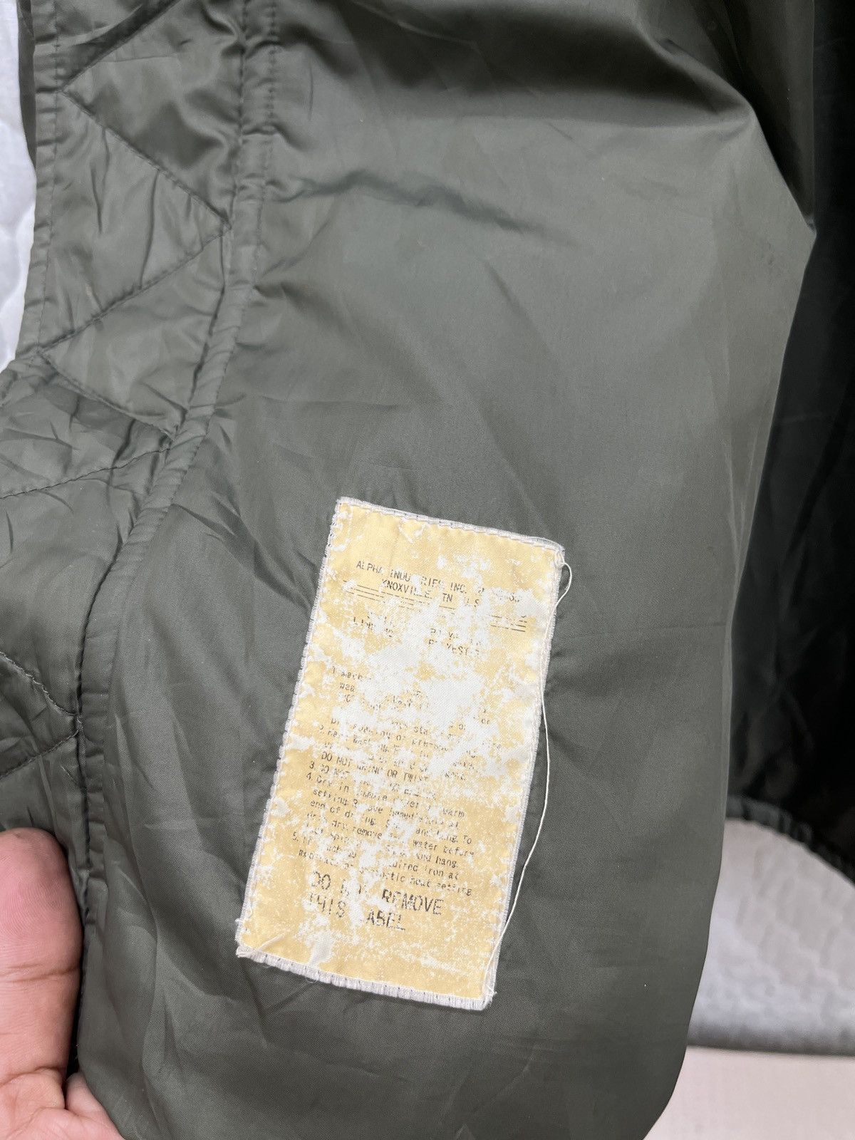 Alpha Industries 🔥🔥🔥STEALS ALPHA INDUSTRIES LIGHT JACKET Size US M / EU 48-50 / 2 - 9 Thumbnail