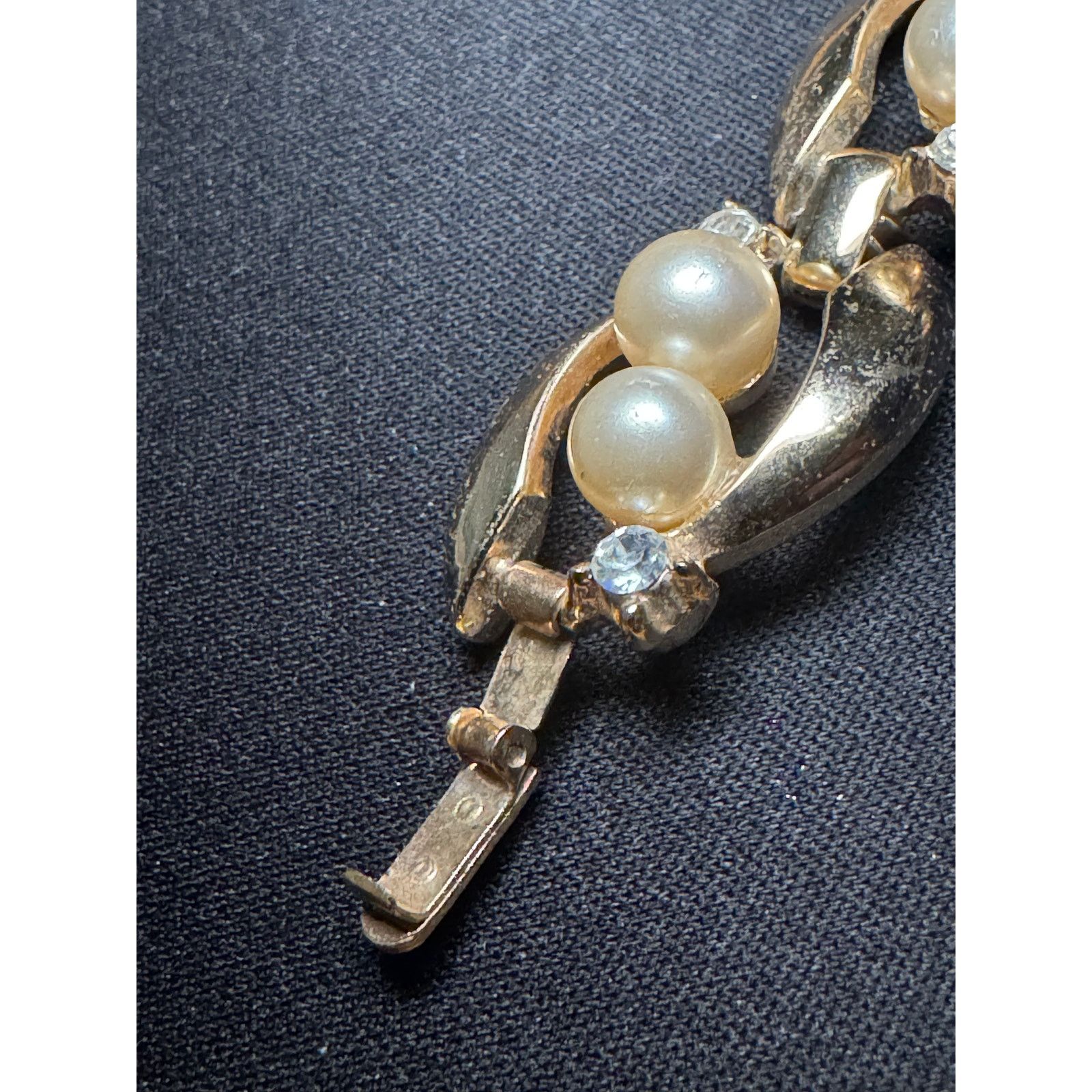 Other Vintage Trifari Faux Pearls CZ Fold Over Clasp Bracelet 6.75 Size ONE SIZE - 5 Thumbnail