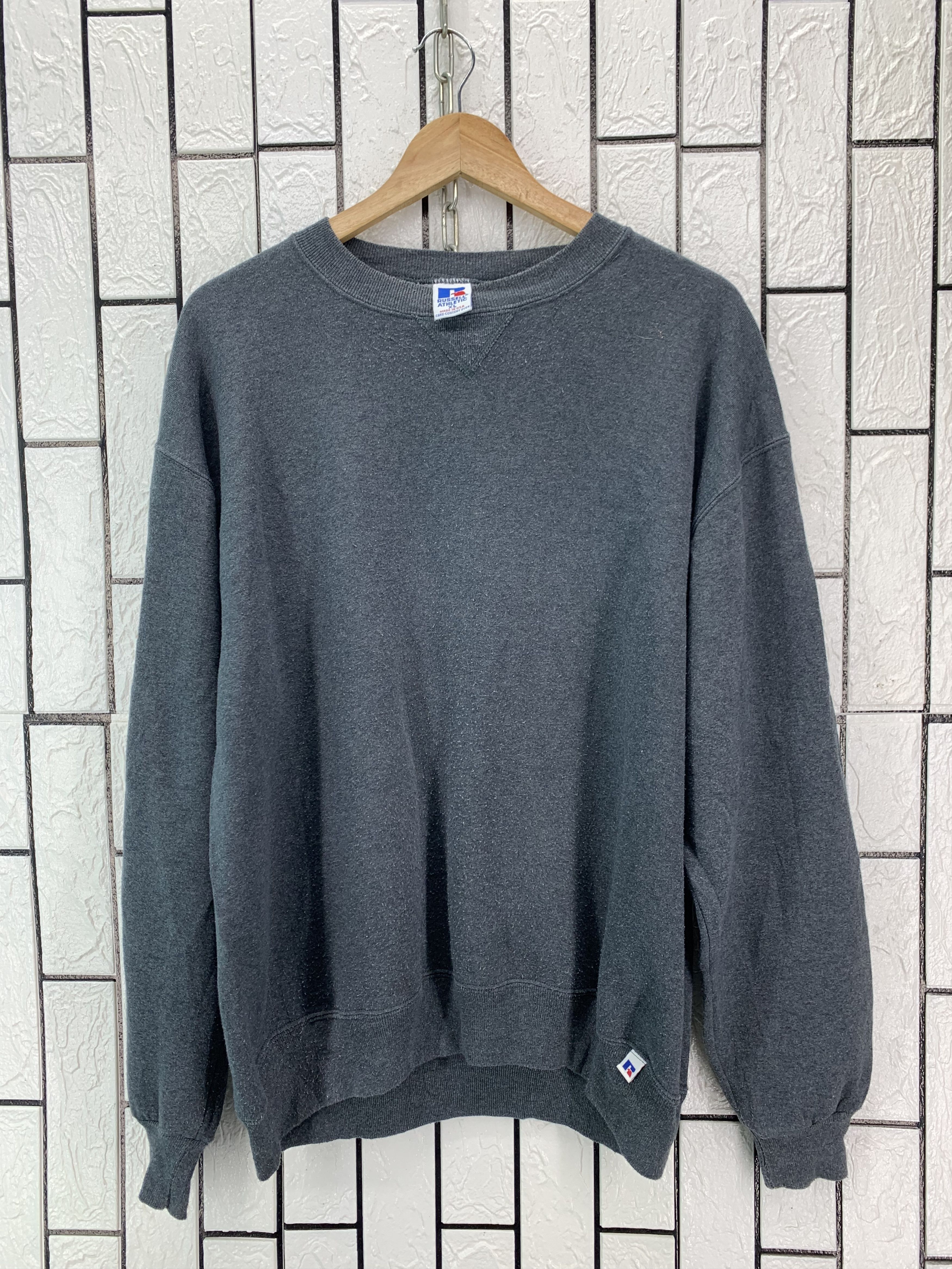 Russell Athletic Vintage Russell Atletic Sweatshirt Size US L / EU 52-54 / 3 - 1 Thumbnail