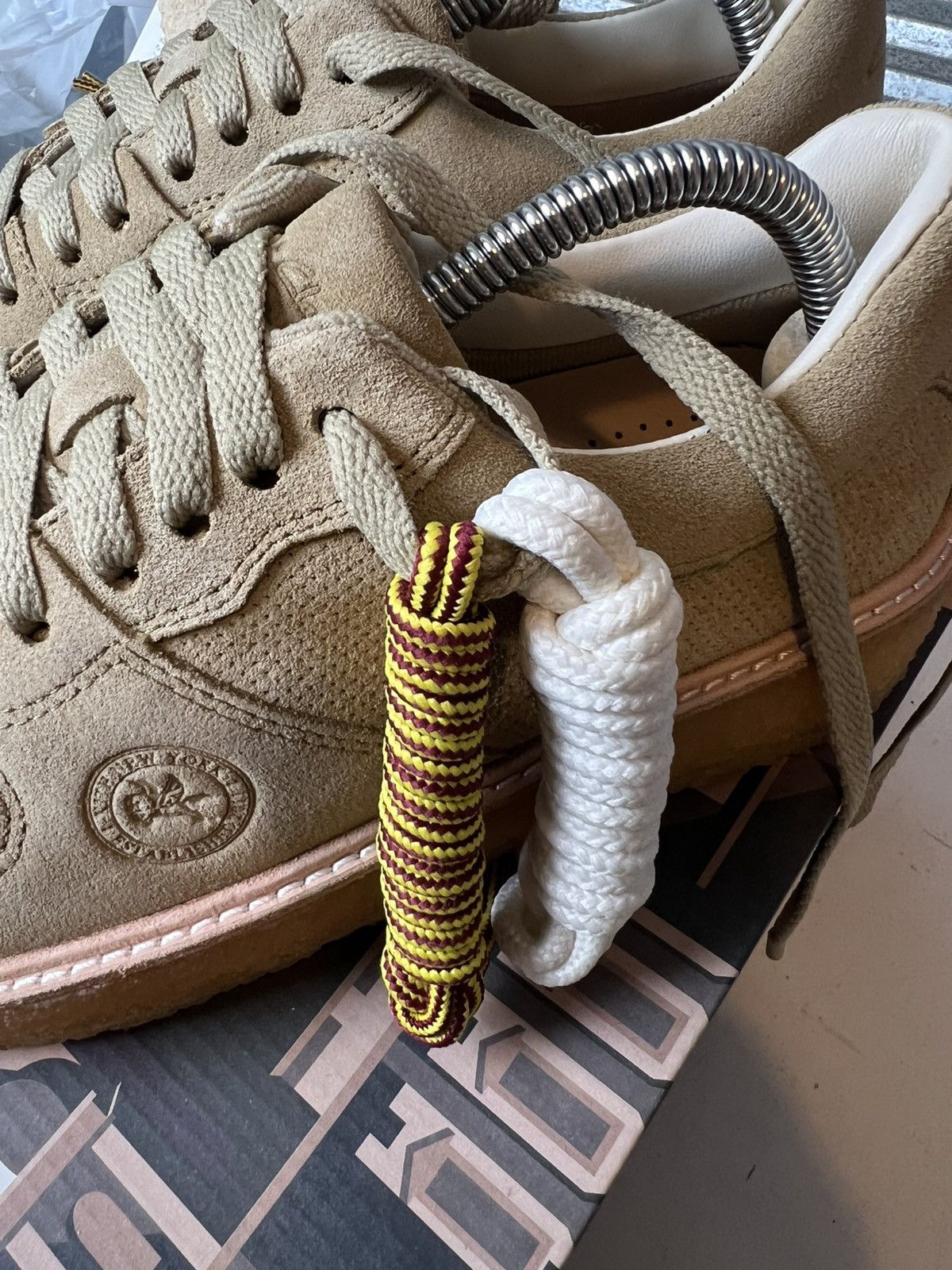 Clarks × Kith Kith x Clarks Sanford Maple US6 Size US 6 / EU 39 - 5 Thumbnail