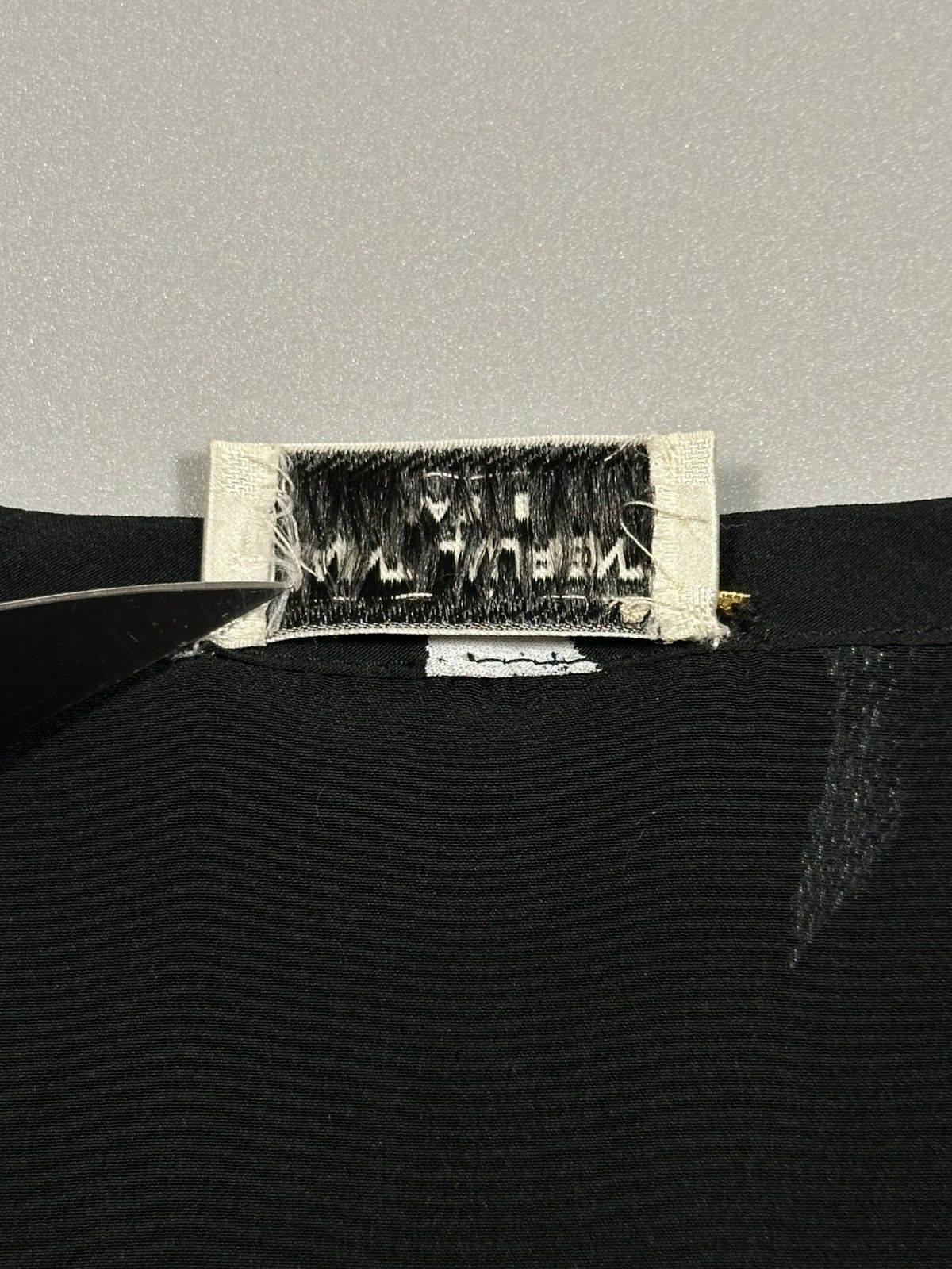 Saint Laurent Paris Saint Laurent Silk Moon Print T-Shirt Black Size US S / EU 44-46 / 1 - 4 Thumbnail