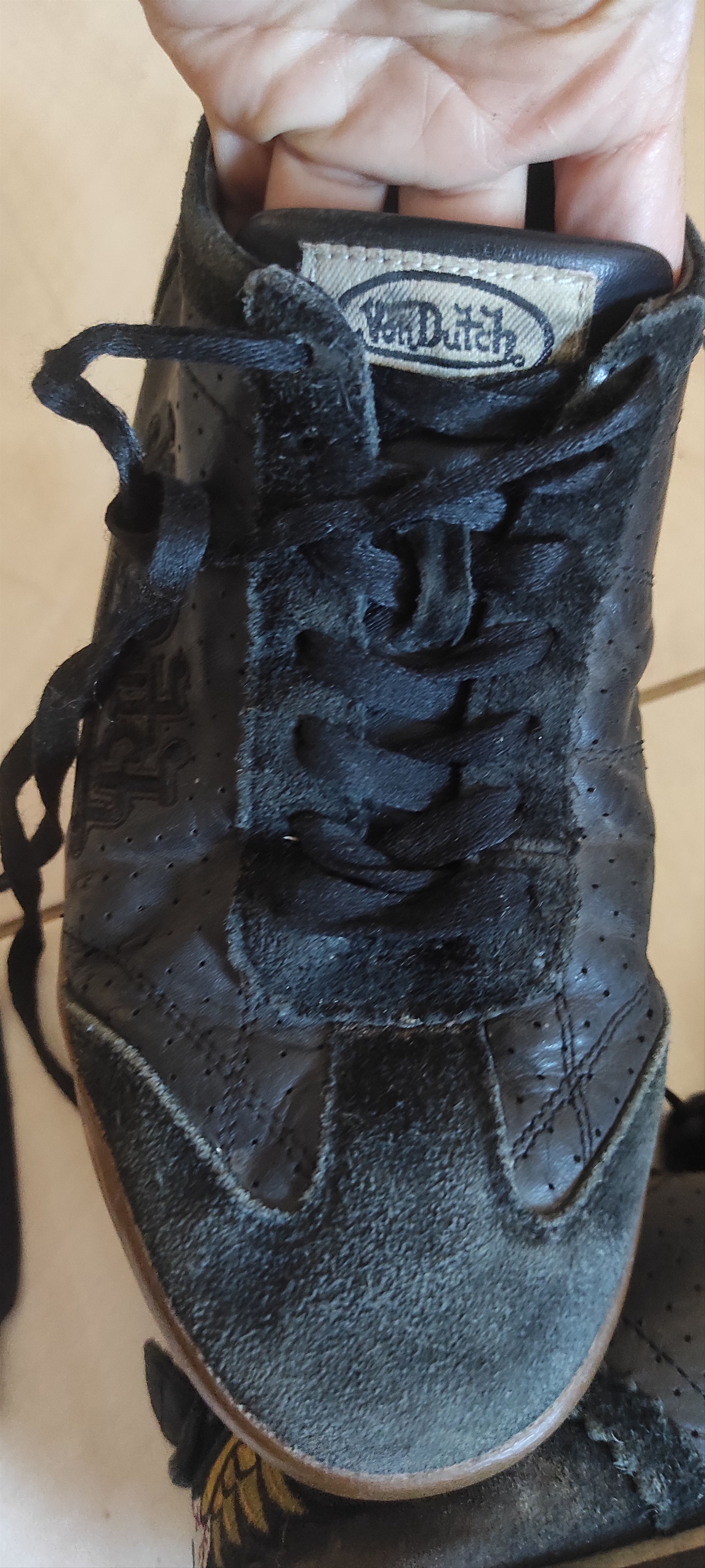 Vintage × Von Dutch Von Dutch Leather Sneakers Suede Flying Emboidered Eyeball Size US 8 / EU 41 - 13 Thumbnail