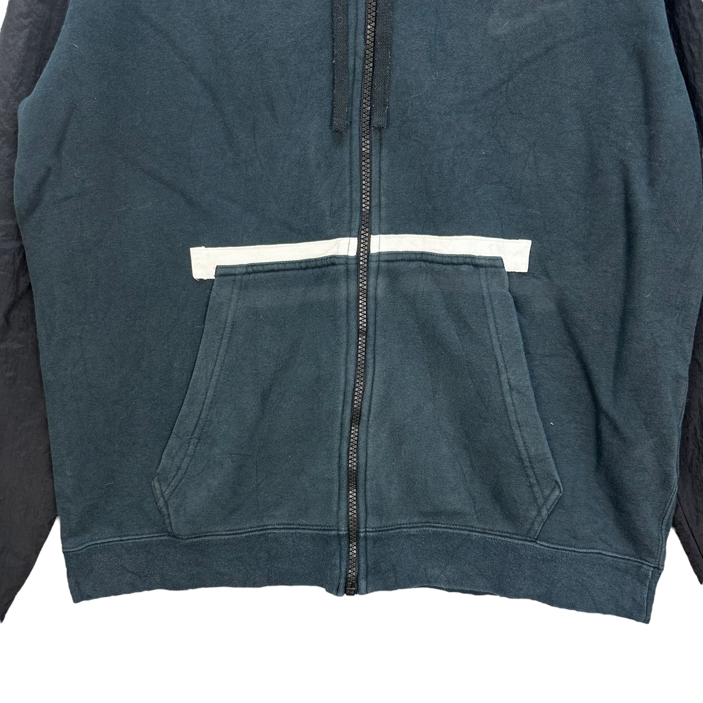 Nike NIKE SWOOSH BACK BIG LOGO HYBRID ZIPPER HOODIES #8019-196 Size US L / EU 52-54 / 3 - 4 Thumbnail