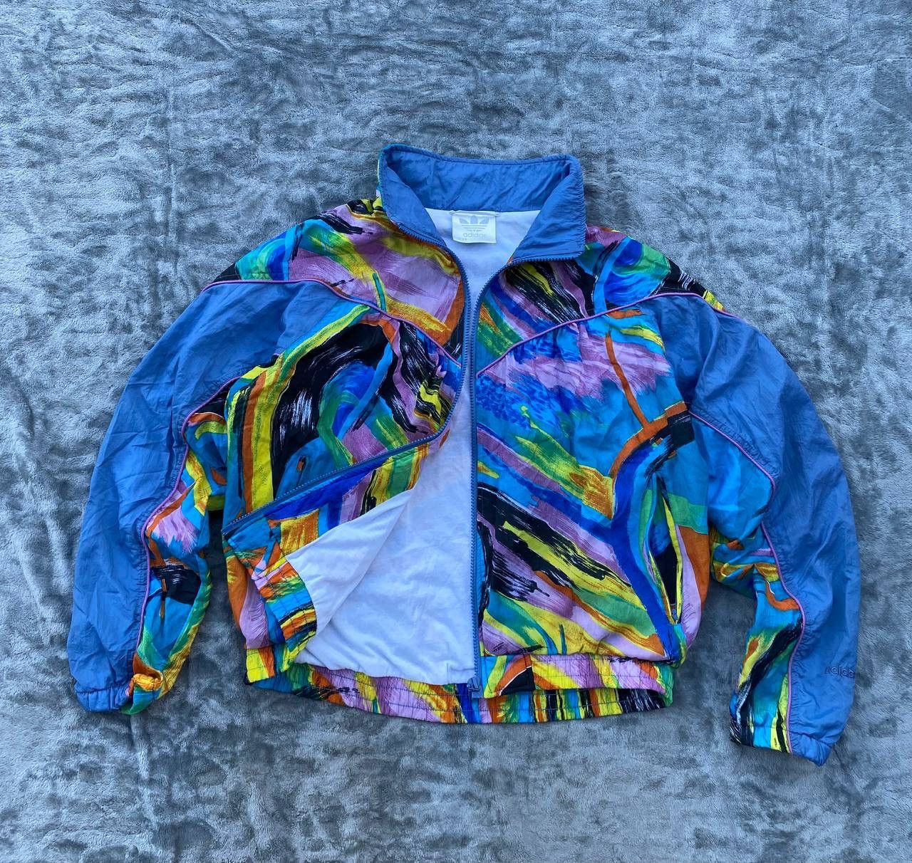 Vintage Adidas Originals Women’s Trefoil Windbreaker Jacket