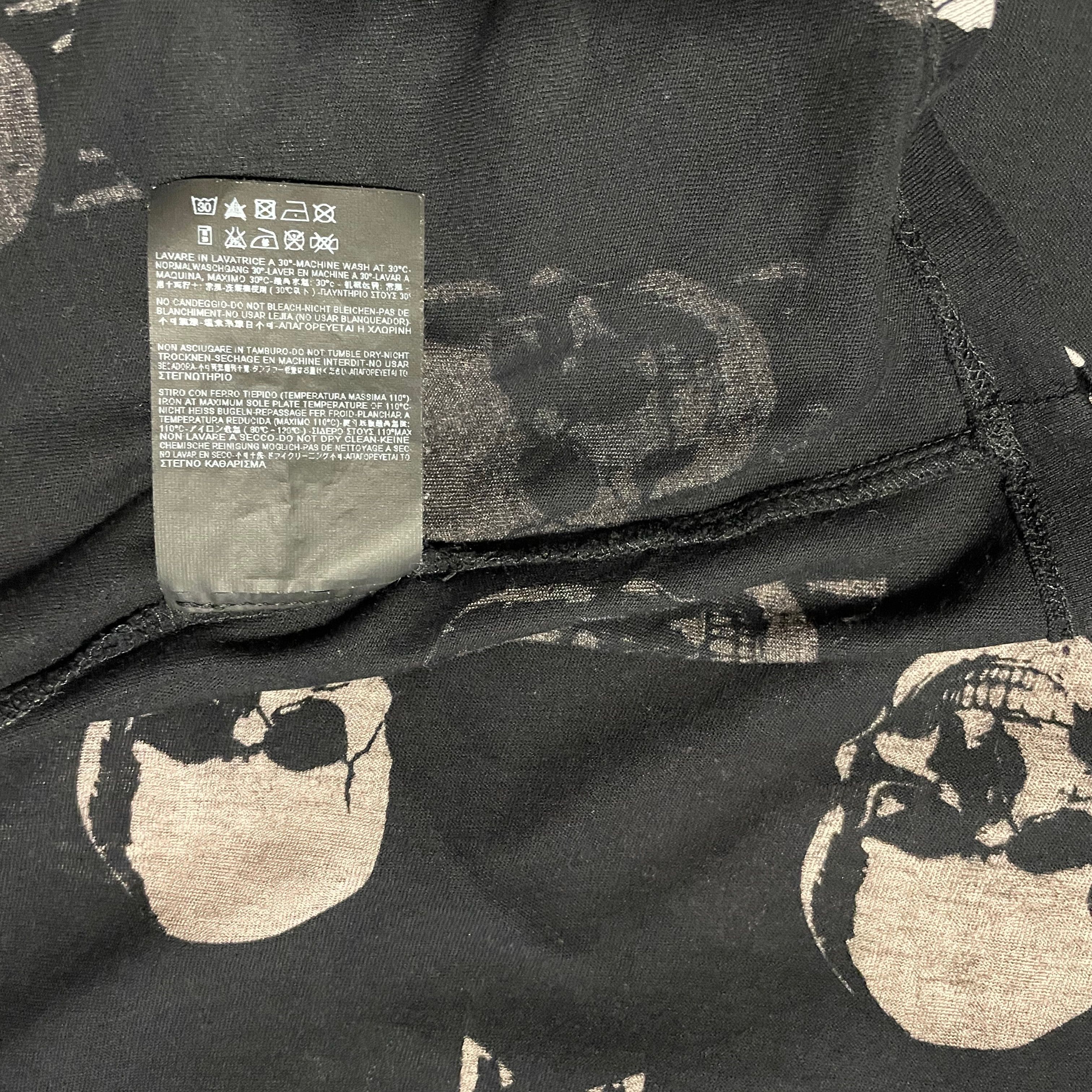 Saint Laurent Paris Saint Laurent Skull & Bow Tie Unisex T-Shirt, Black & Cream Size US L / EU 52-54 / 3 - 11 Thumbnail