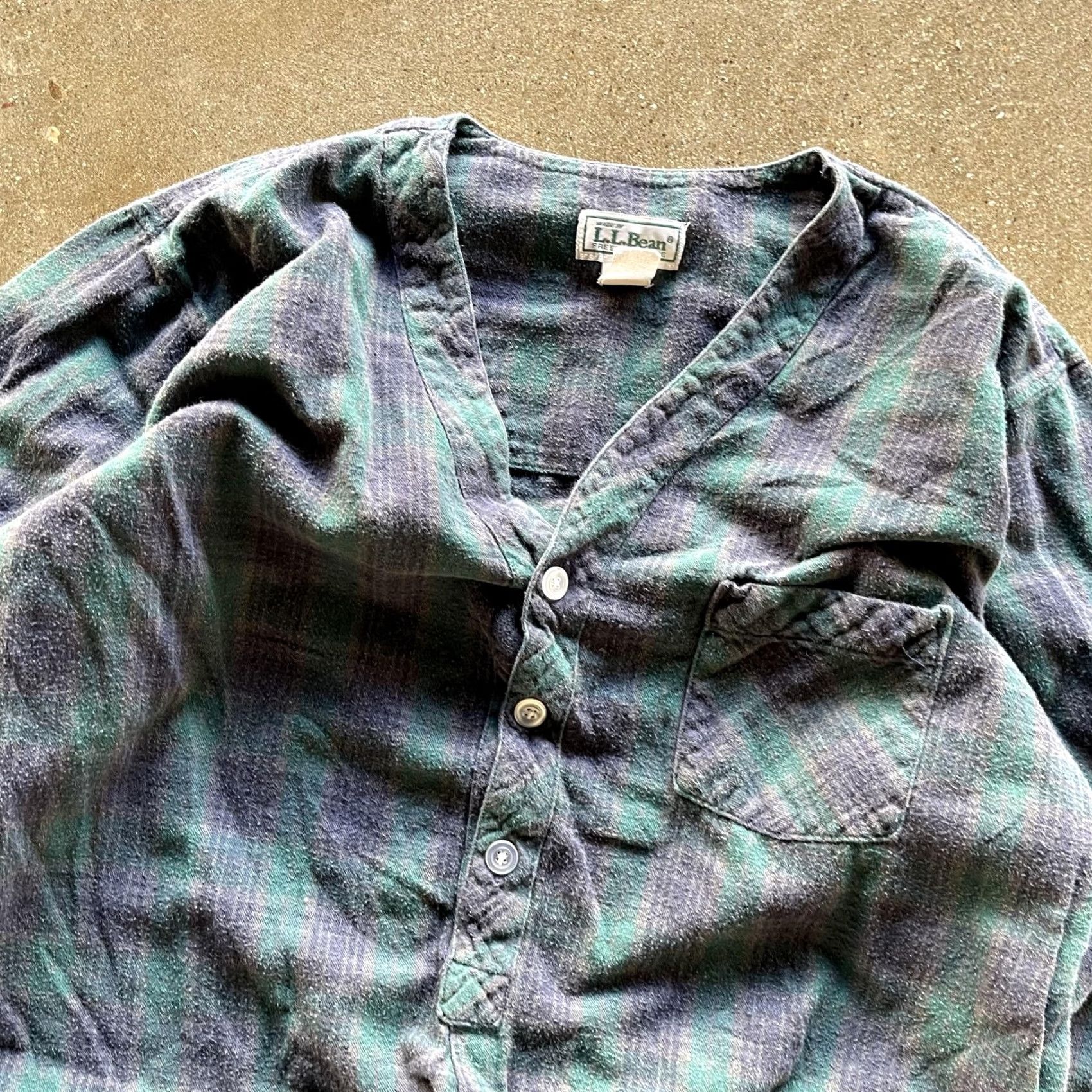 Vintage VINTAGE L.L. Bean Sleepshirt Mens Large Green Plaid Flannel Henley Nightshirt Shirt Mens L Green Plaid Henley Nightshirt Womens Mens Girls Size US L / EU 52-54 / 3 - 3 Thumbnail